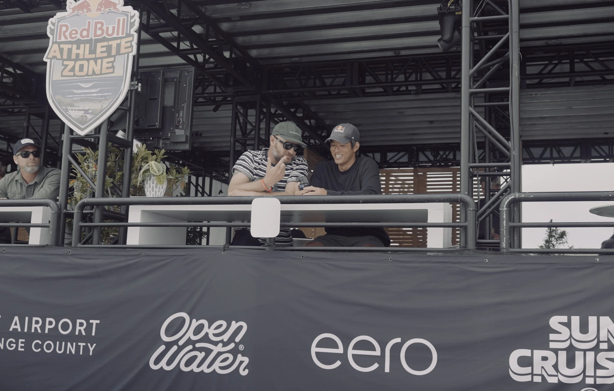 Kanoa Igarashi+Eero.jpg