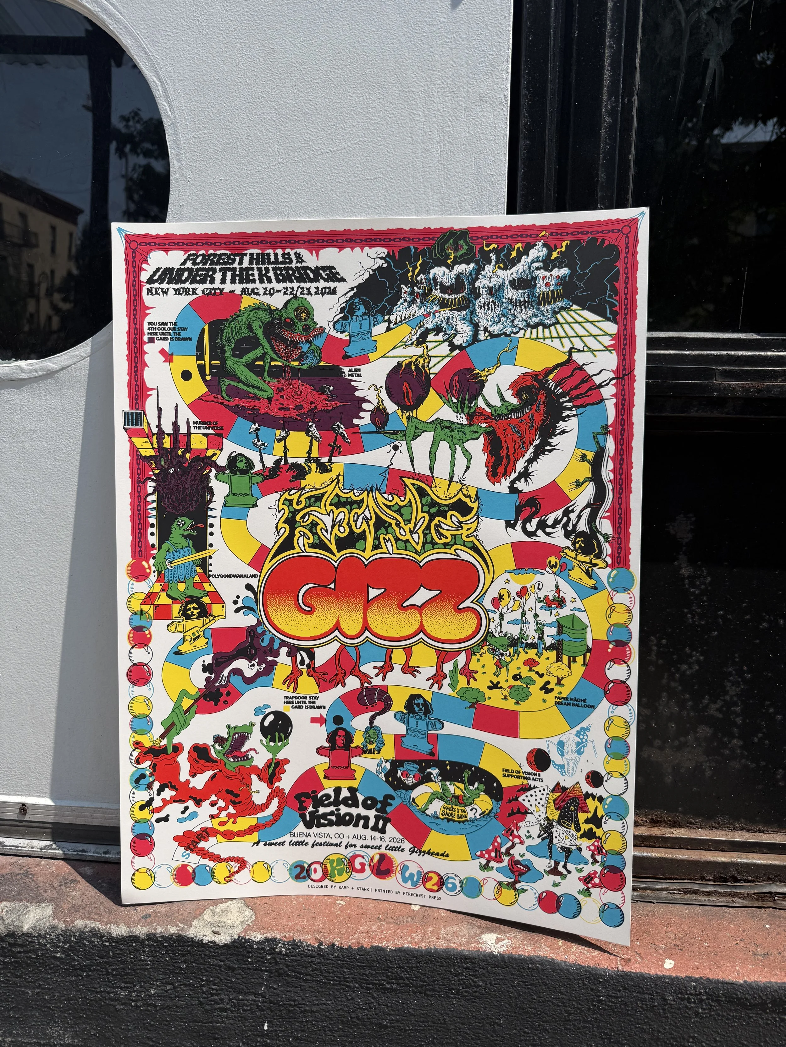 KGD26_MERCH_printed_gizz_kampstank_collab_main4.jpg