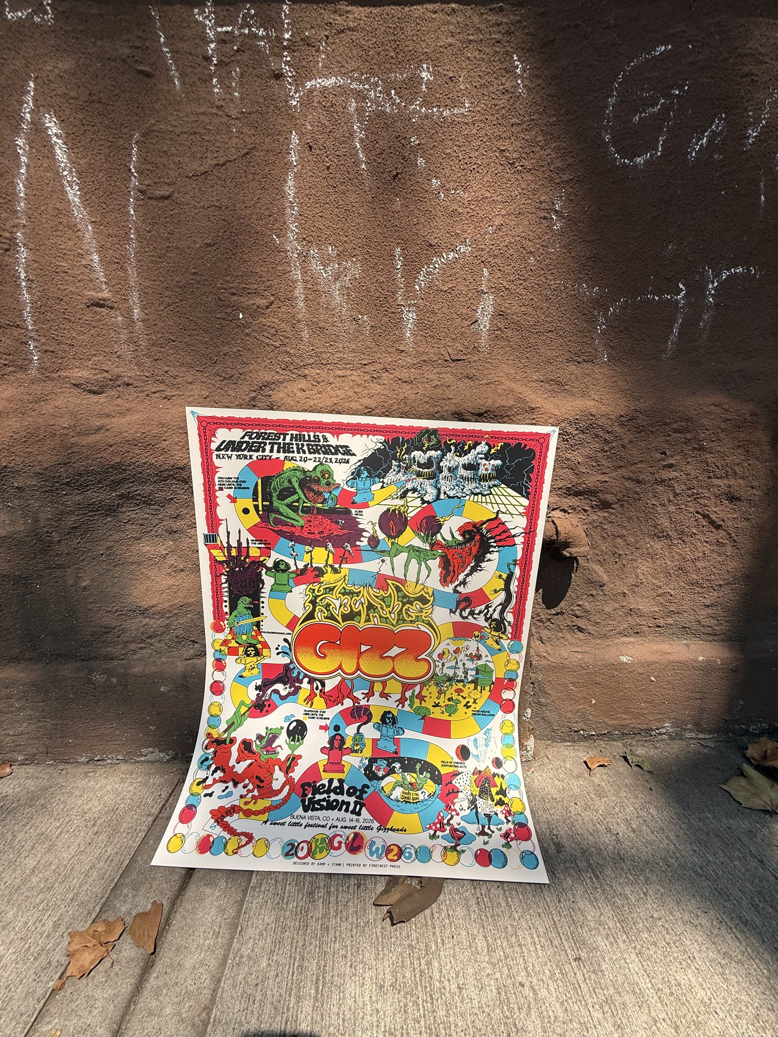 KGD26_MERCH_printed_gizz_kampstank_collab_main1.jpg