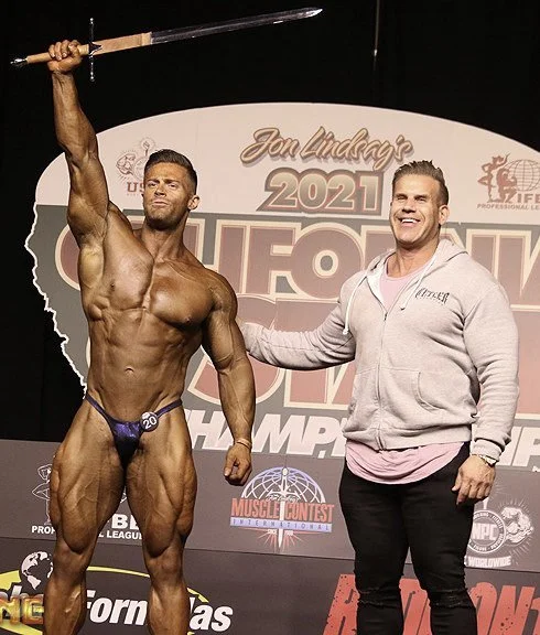 Your Expert Bodybuilding Coach in Orange County: Brett Sanchez-Smith