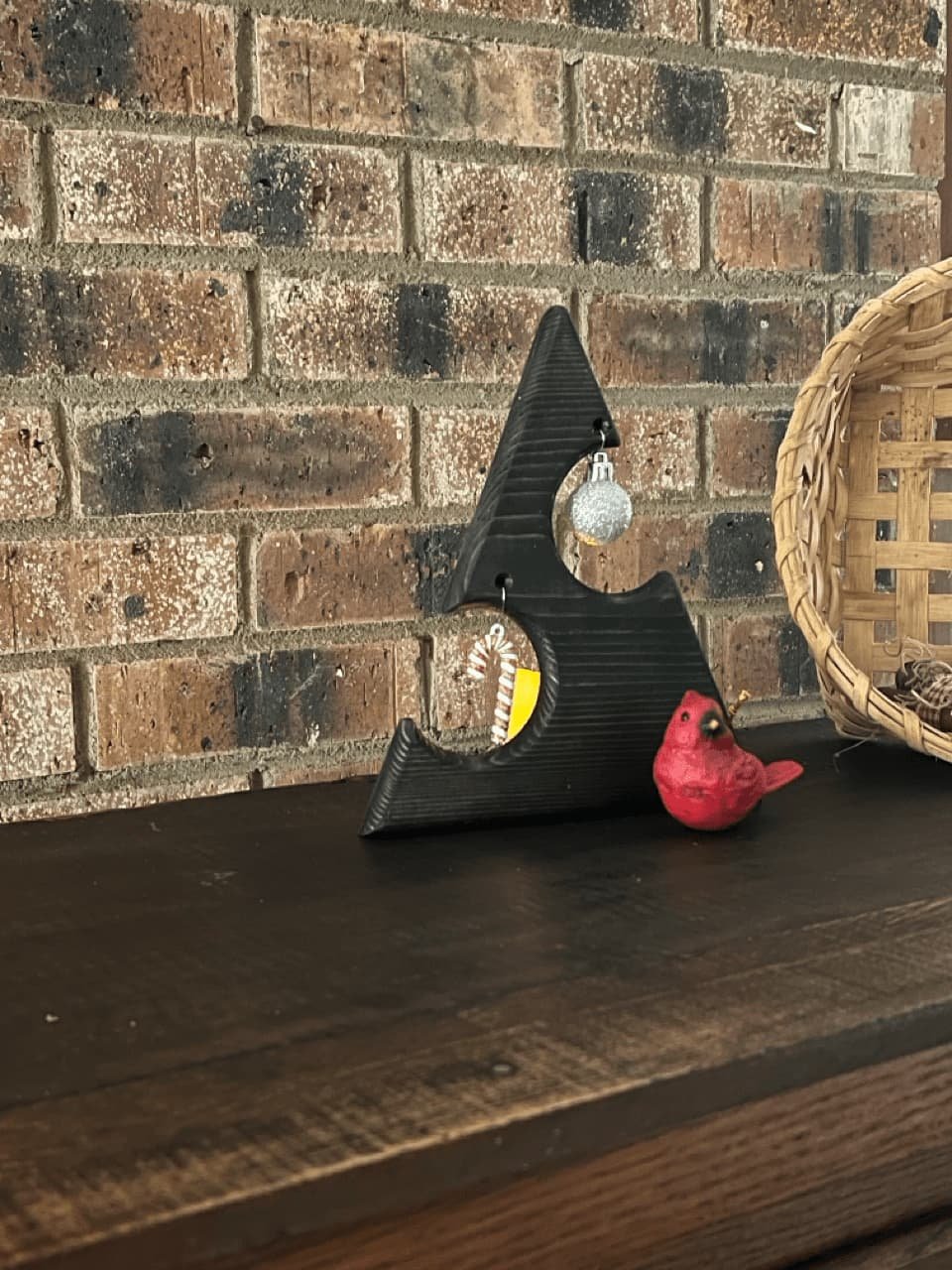 nesting christmas tress black 3.jpg