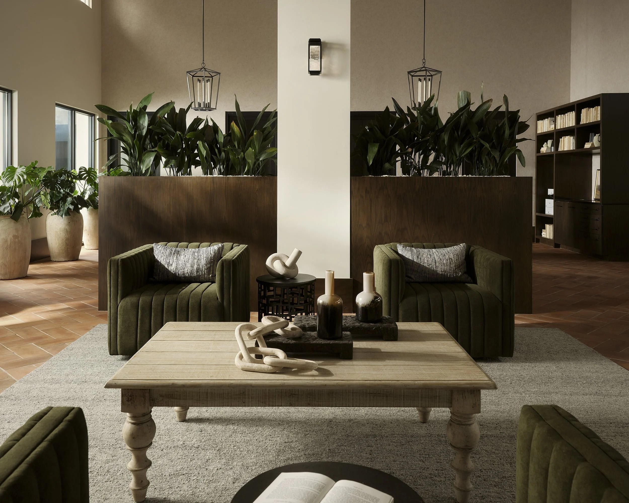 Eric-Lucero-Photography_Trio_Solana-Winchester_Club-Entry-Seating.jpg