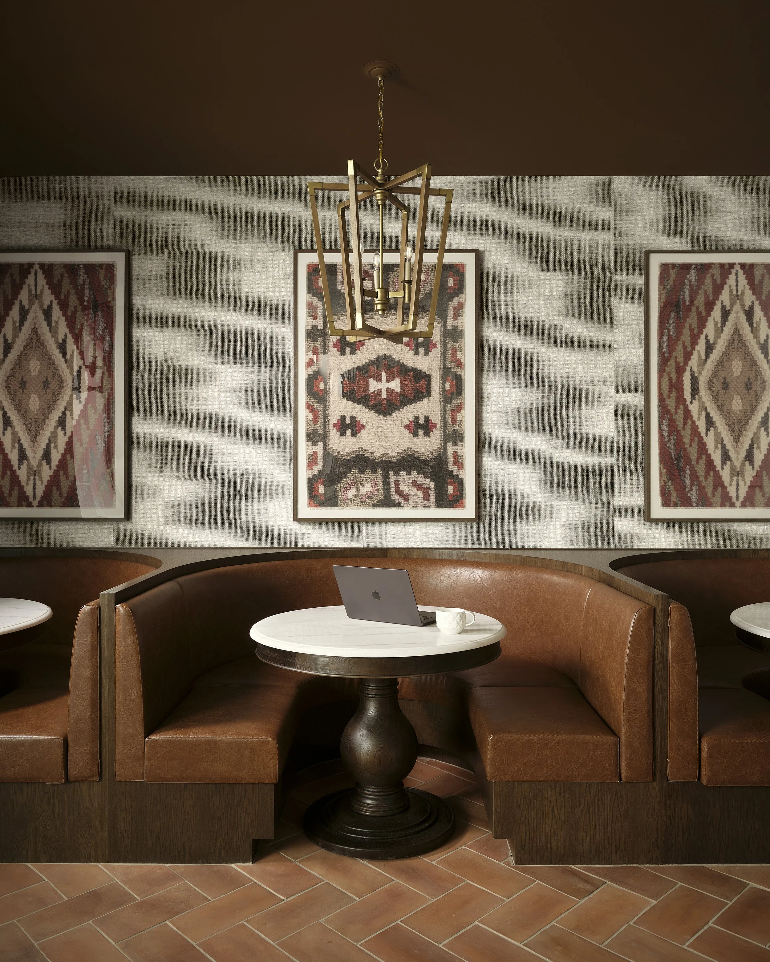 Eric-Lucero-Photography_Trio_Solana-Winchester_Club-Dine-Bench.jpg