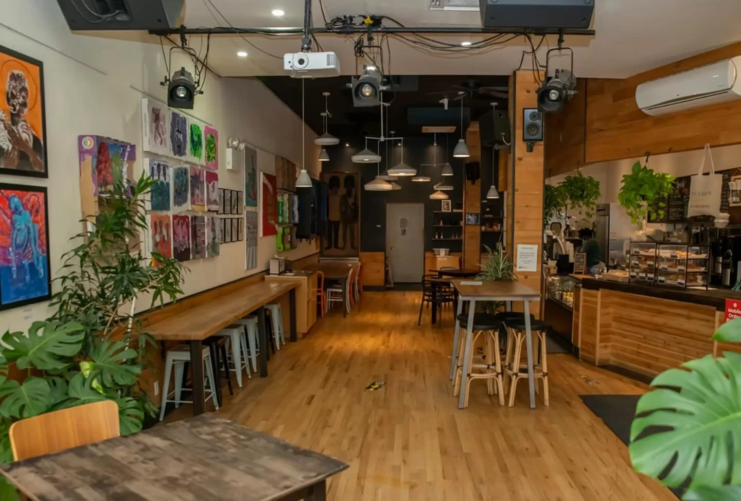 👀 Check this out! Here&rsquo;s a sneak peak of the new space we&rsquo;ve had the pleasure of working on with the @buunnicoffee team- before and after photo! 

Tonight is the soft opening of Buunni&rsquo;s new Inwood location which will bring the spa