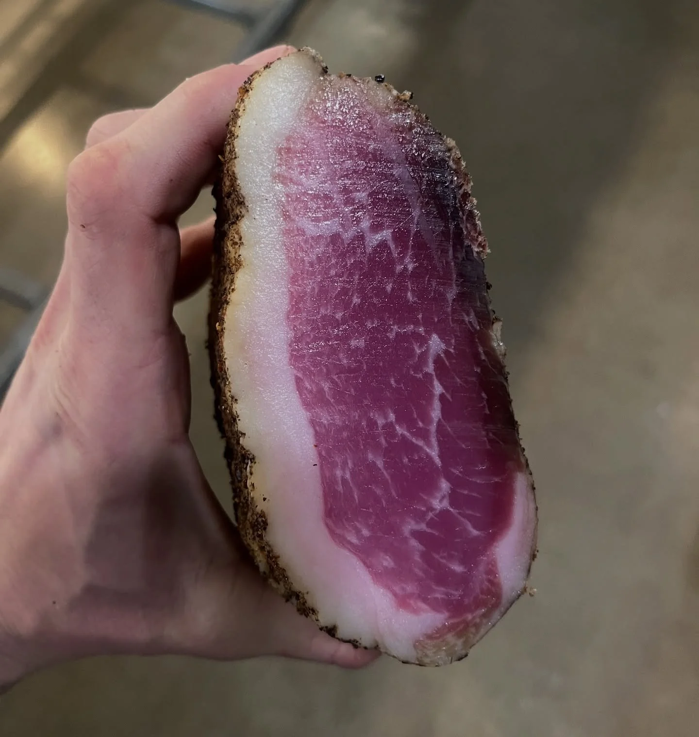 LOMO 🐖
#drycured #charcuterie #salt