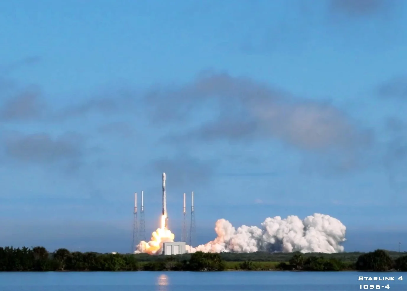 Starlink 4 1056-4.jpg
