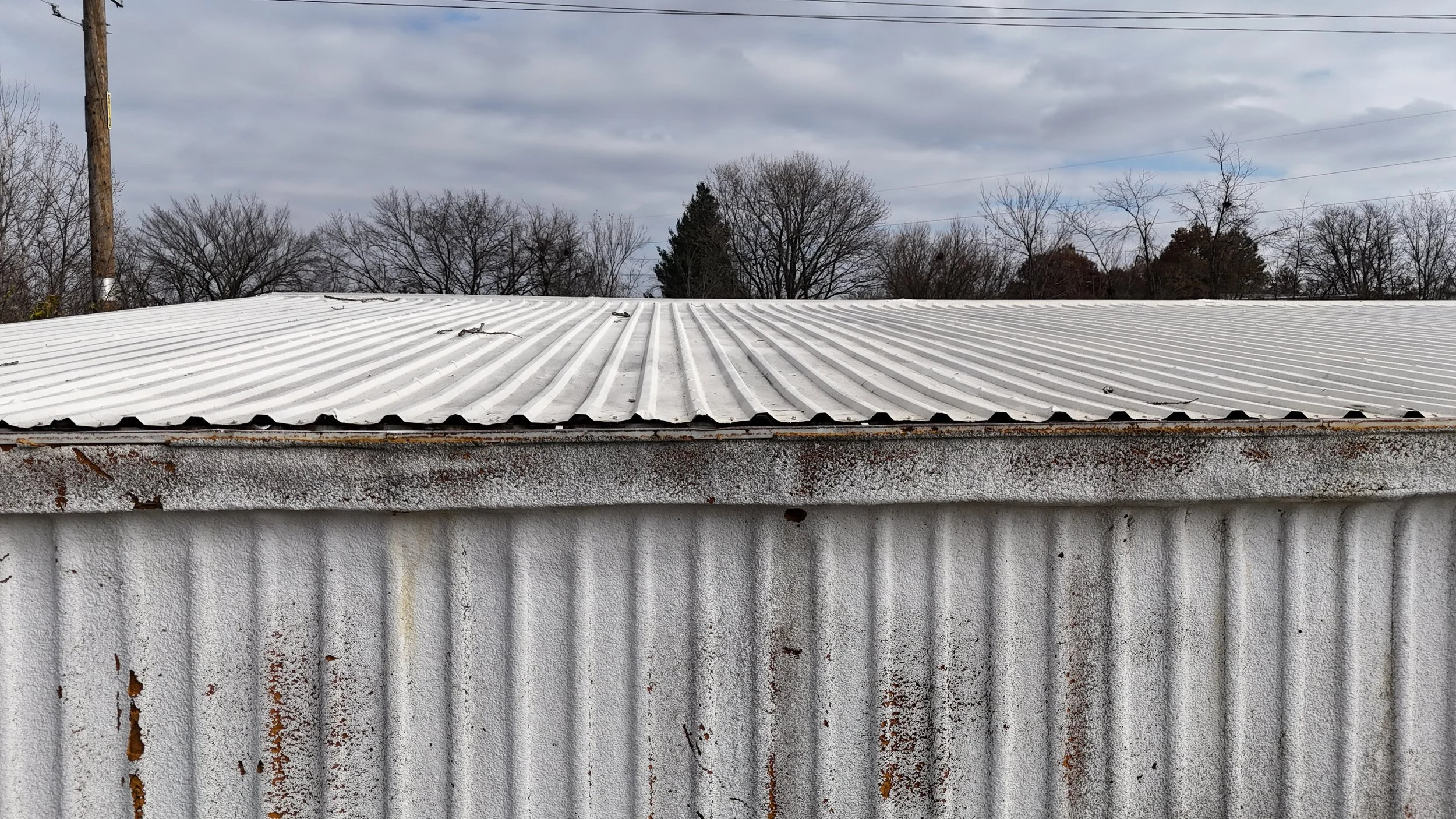 Roof edges show potential waterflow issues
