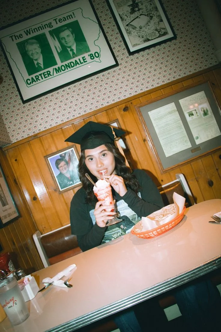 Unique grad photoshoot.jpeg