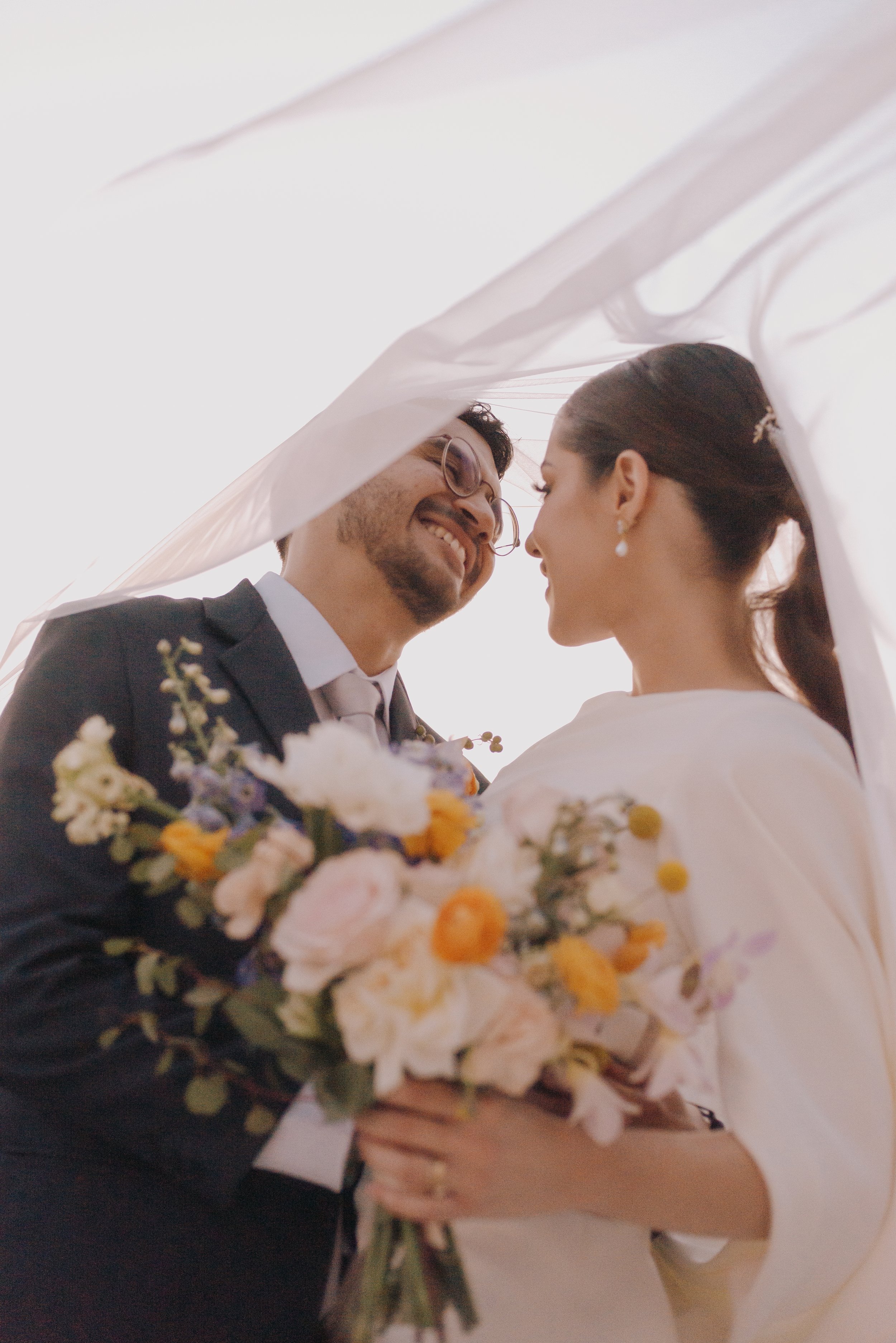 Wedding and envelopment photographer Elsa Tejero wedding photography tips  how to get natural wedding photos  advice from a wedding photographer