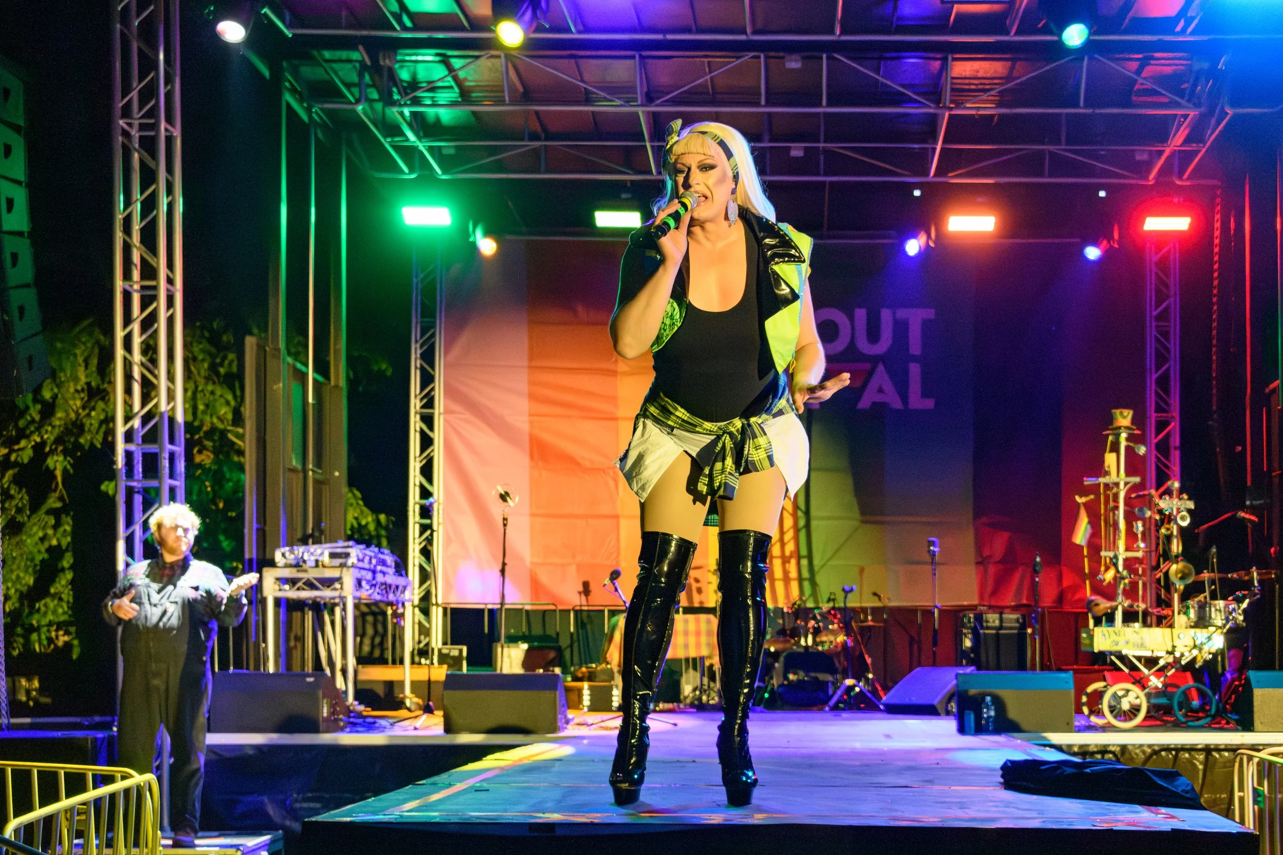 ChillOut 26 Bush Dance-3.jpg