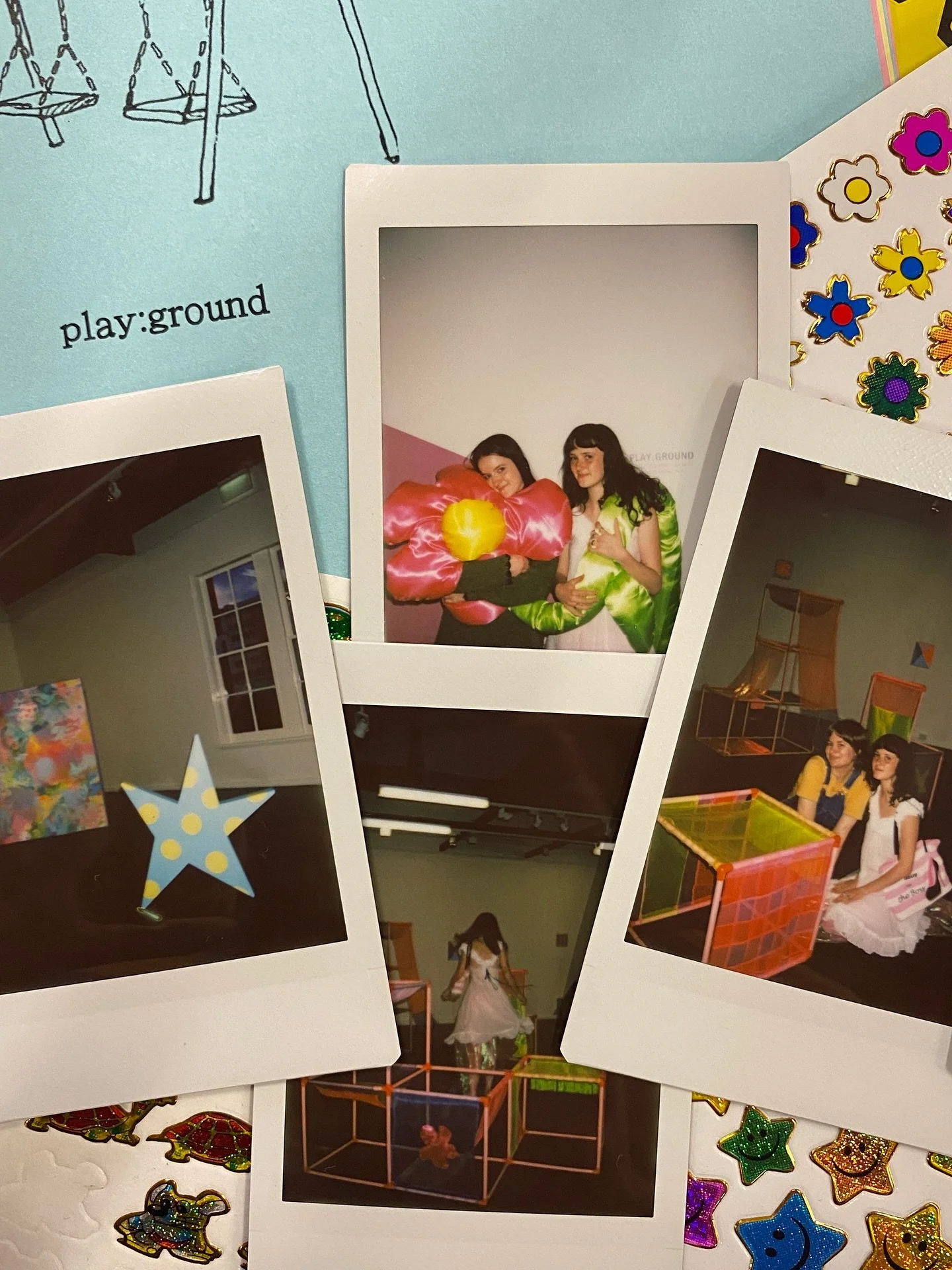 ⋆｡𖦹&deg;⭒˚｡⋆ had so much fun in the &lsquo;play:ground&rsquo; !! some lil bts moments of install, artist talks, and the opening ✨🌷🛝🧃🦋 @undone.ari 

what a pleasure it was to collaborate with Renee and Sunday on this curatorial project ꩜ two year