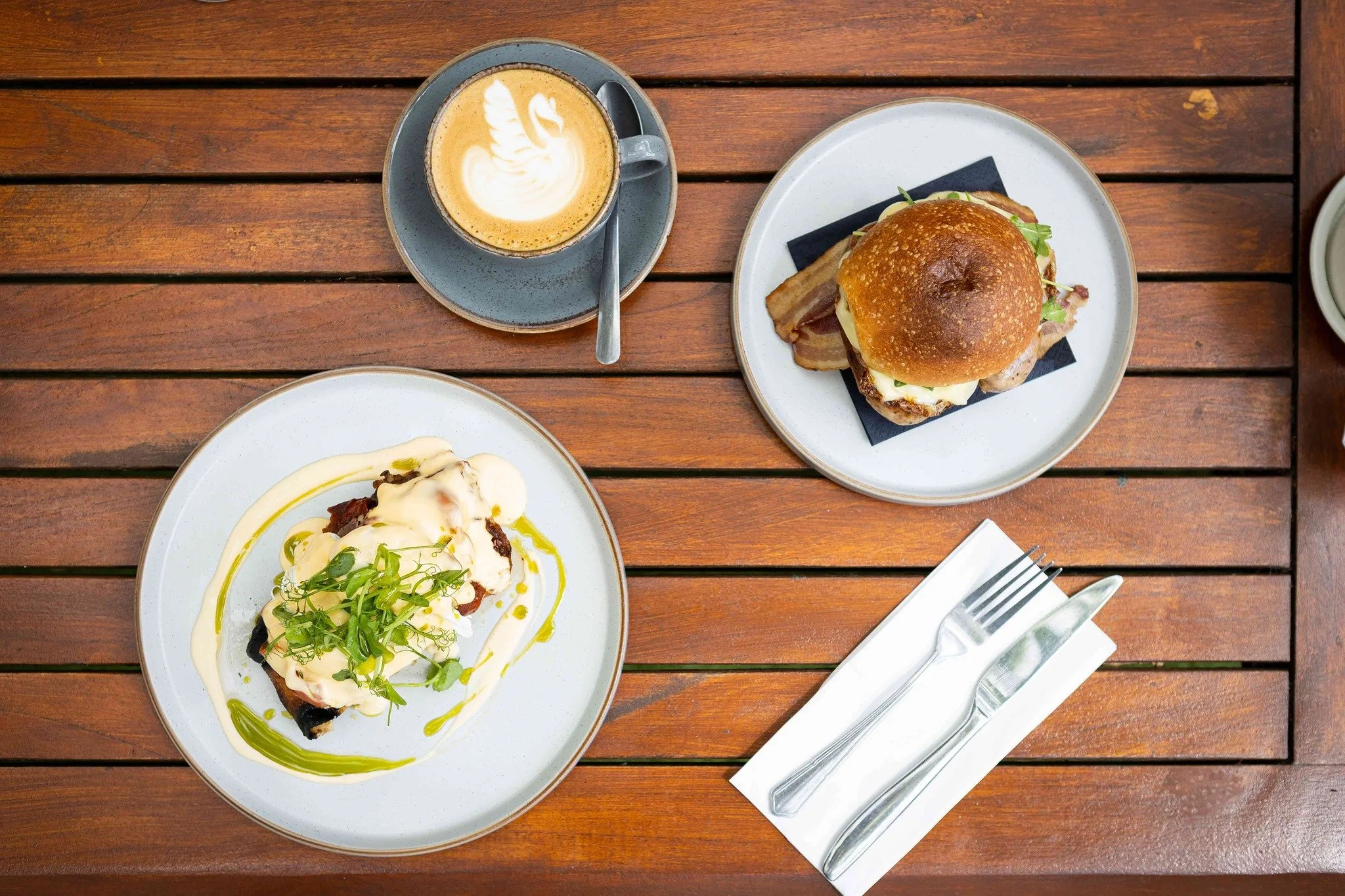 It&rsquo;s the weekend, and if you&rsquo;re in Woodbridge doing a spot of Christmas shopping, why not take the weight off your feet and join us for a hot drink and a bite to eat to warm up?

Don't forget, it's the Woodbridge Christmas Street Fair thi