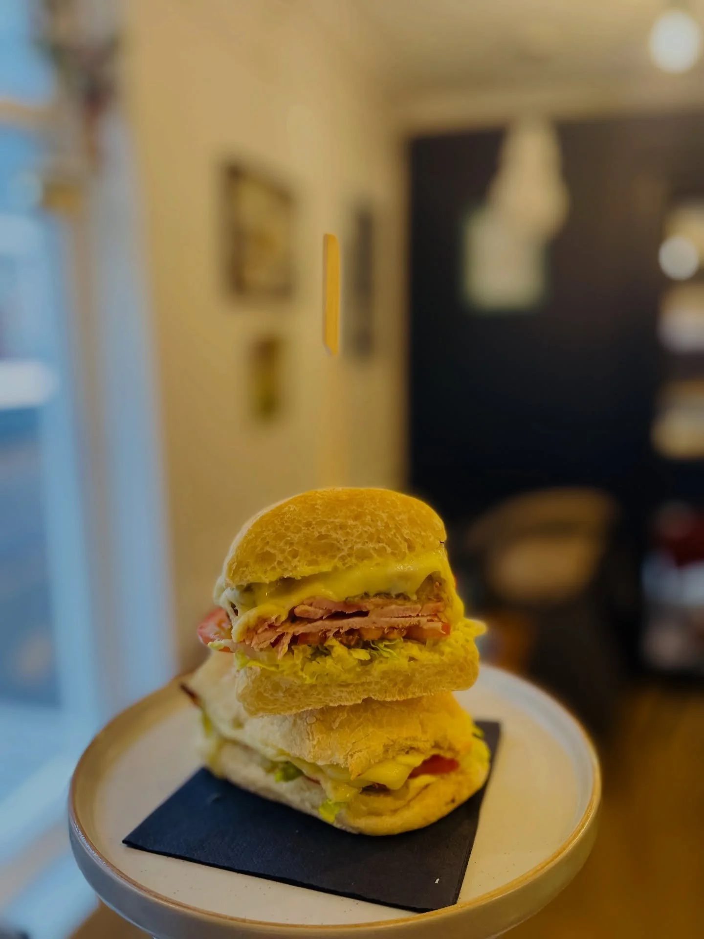 Weekend vibes only!!!

Join us from 9-4pm, and indulge in our delicious brunch from 9-2:30pm.

We can't wait to welcome you and help you refuel.

See you soon!

Team Maeves.

#cafe #brunch #woodbridge #thesuffolkcoast #suffolk