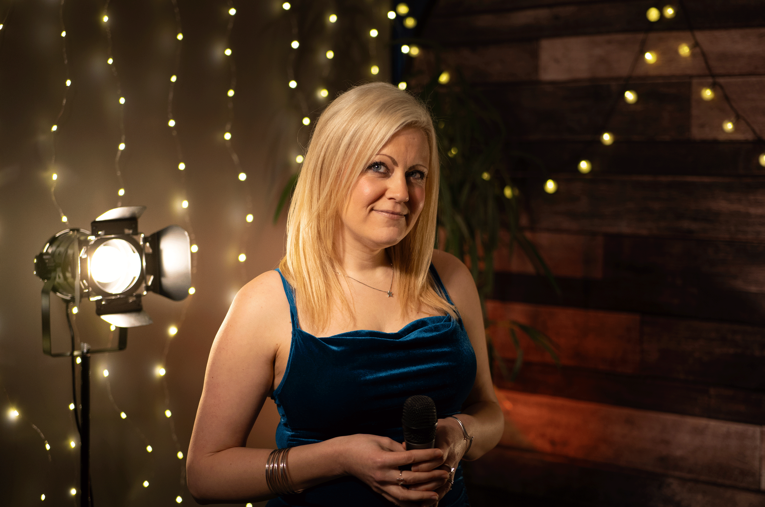 Live music with Tracy