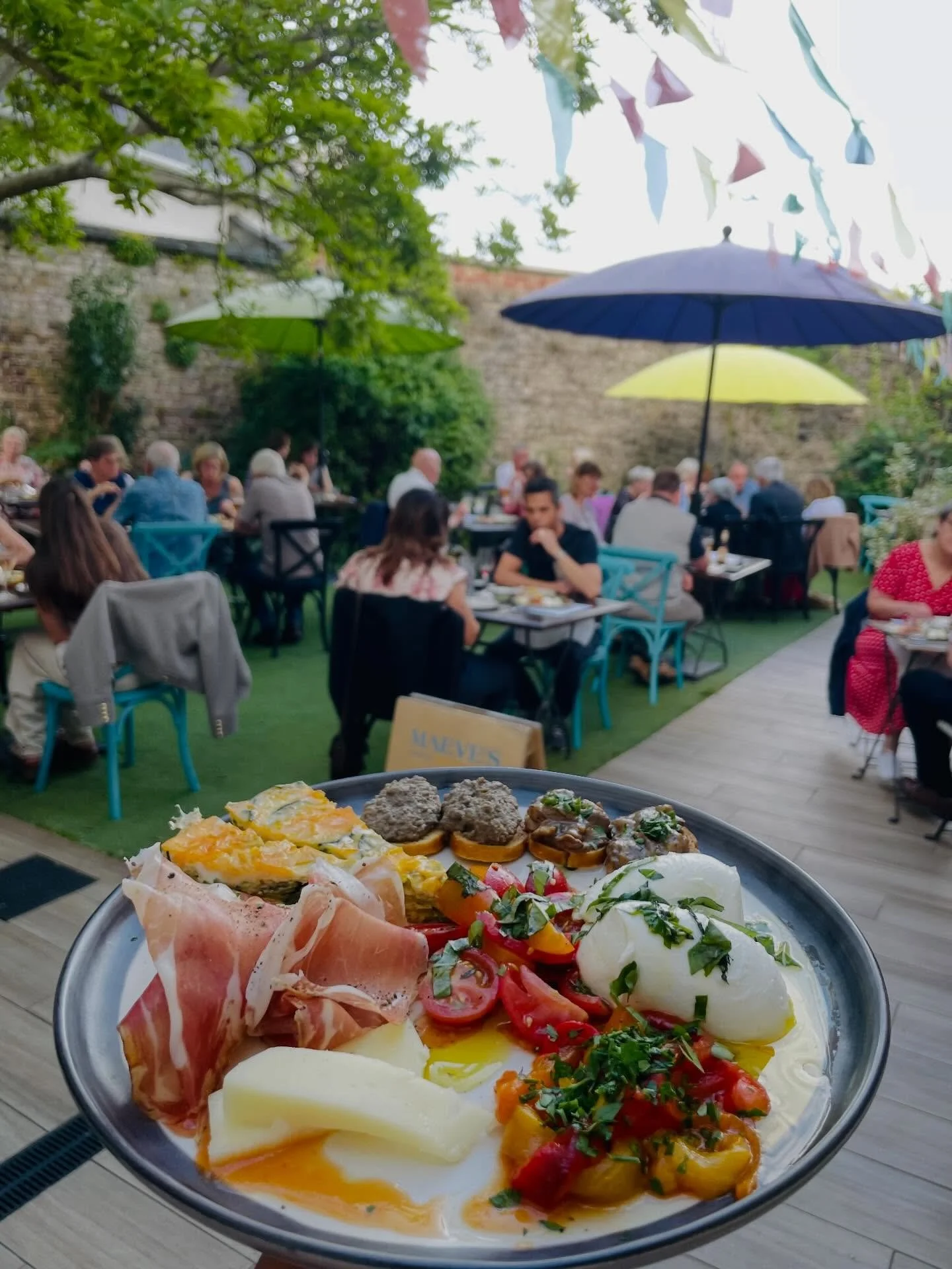 Last Friday we hosted 5th super night of 2026. Italian supper night&hellip;

It was a great summer evening with all the guests siting in our courtyard, it was perfect setting and felt like an evening in Italy.

Thank you for all the customers who boo
