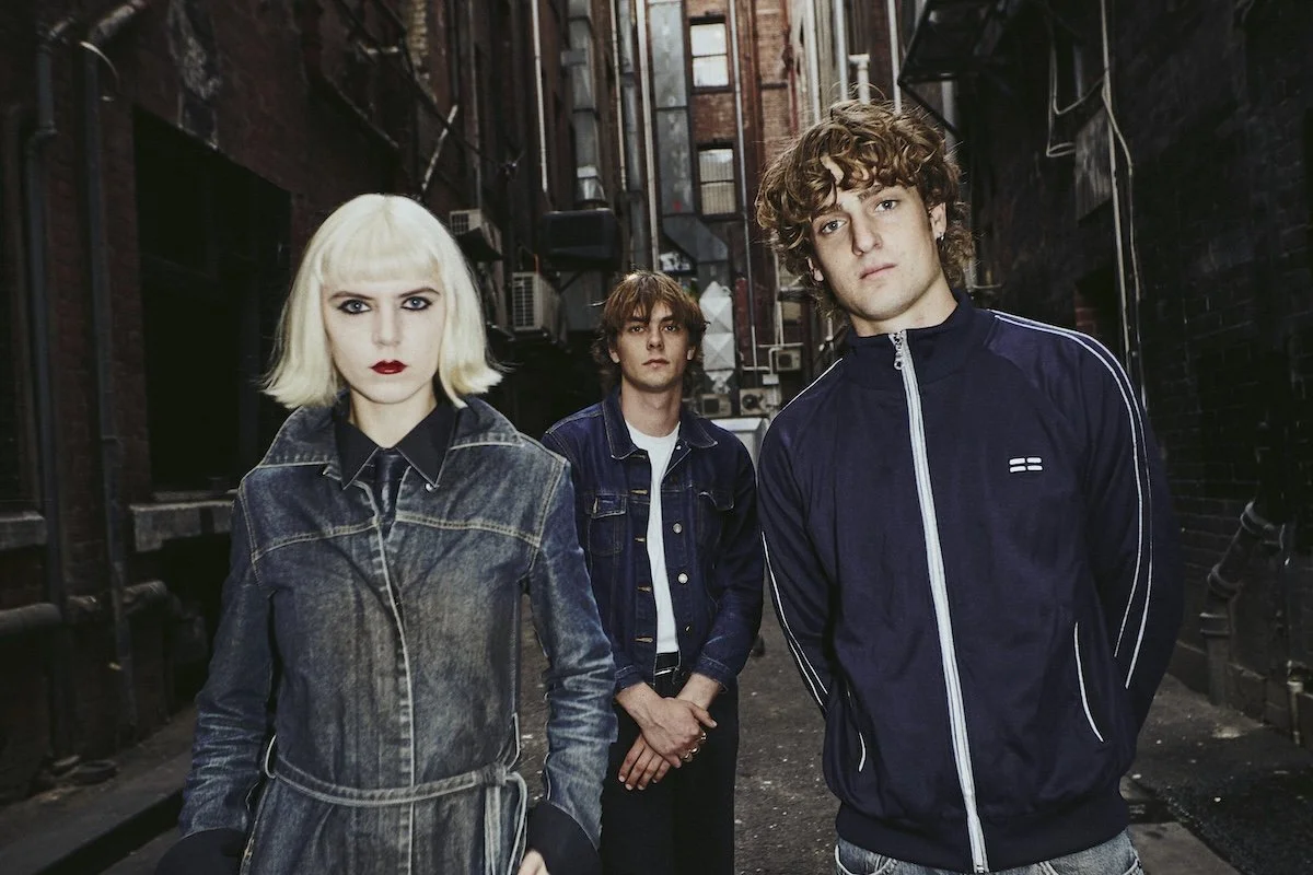 Loose Content: From Byron Bay Bedrooms to Melbourne Stages