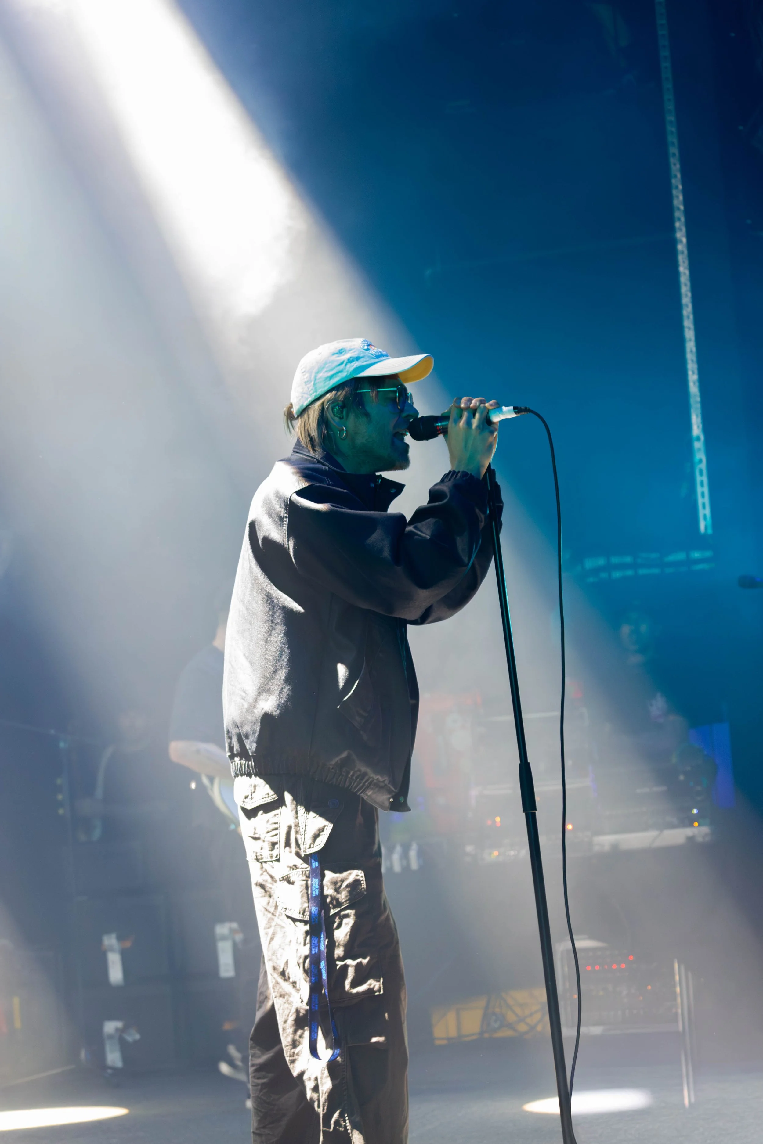 ENTERSHIKARI-7.jpg