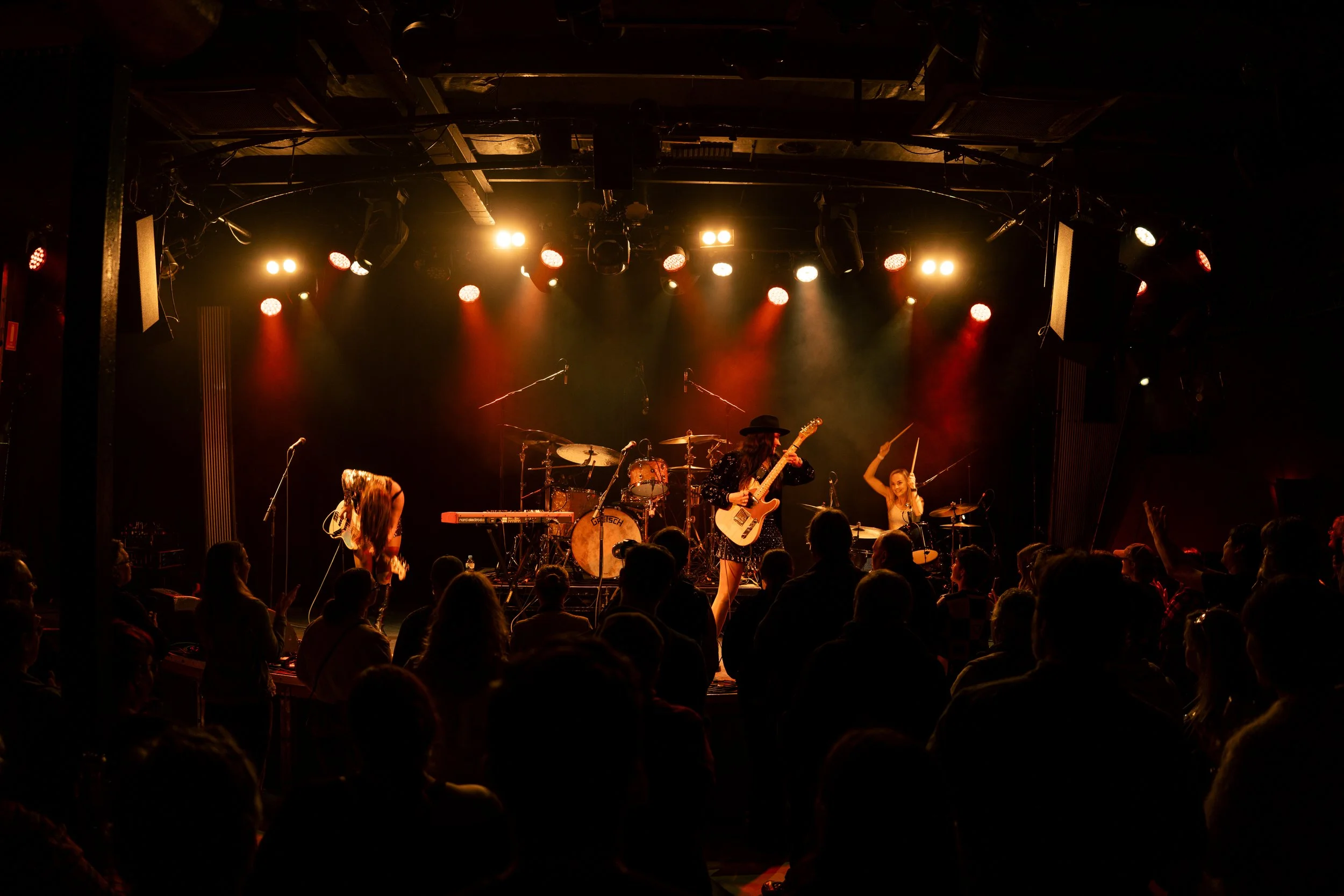 KT Tunstall (sup. by Germein Sisters) @itsmitchellsphotos 27MAY2026 -27.jpg
