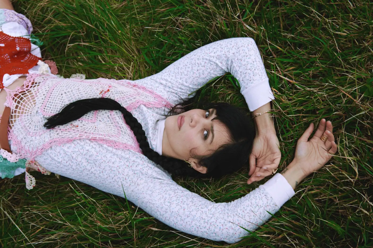 Bats for Lashes Releases 20th Anniversary Reissue of Debut Album ‘Fur and Gold’
