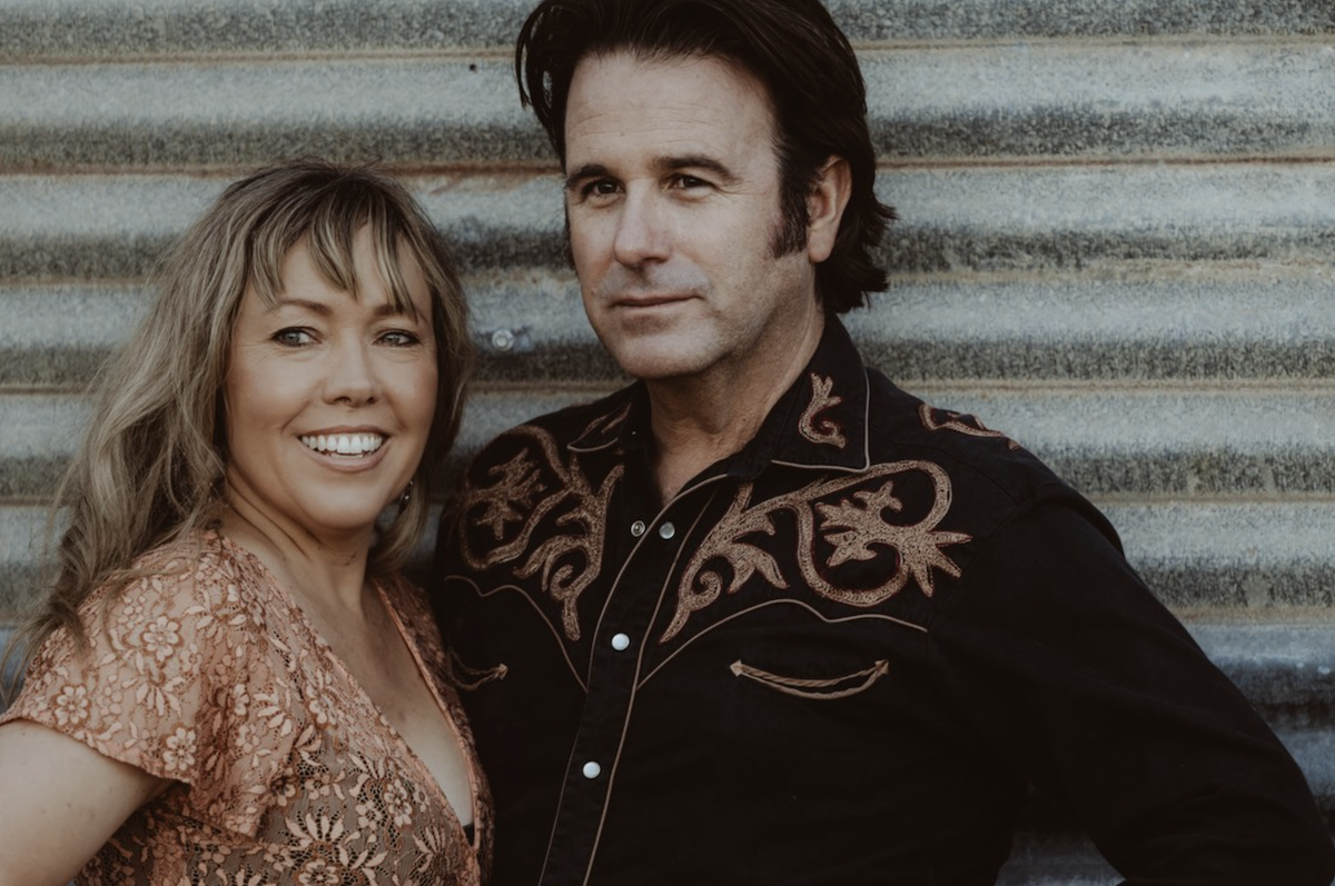 Felicity Urquhart &amp; Josh Cunningham Announce Third Album ‘Everything Around You’, Plot Australian Tour