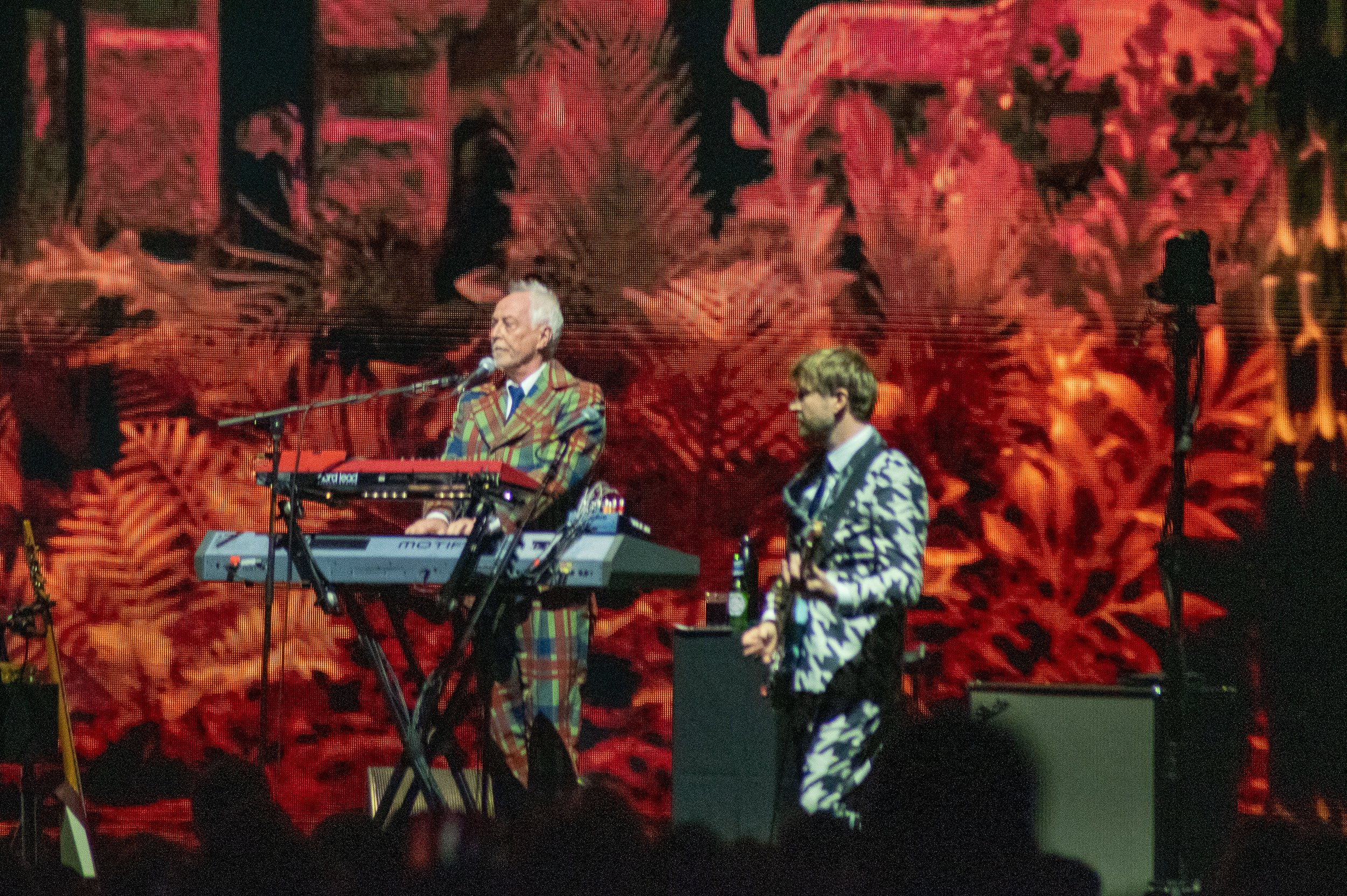 Split Enz2961.jpg
