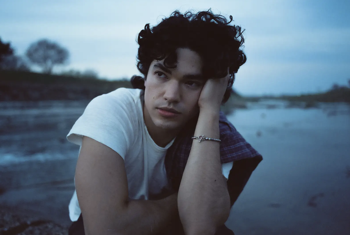 Conan Gray Shares New Single ‘The Best’ From Deluxe Edition of Latest Album ‘Wishbone’