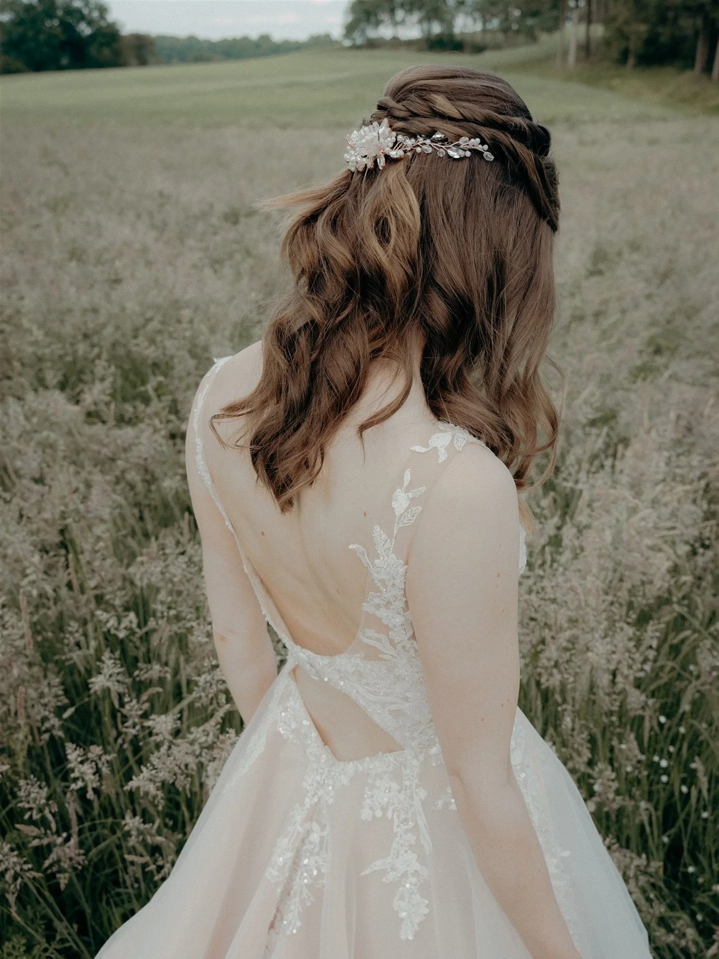 Timeless moments

#wedding #hochzeitsfotograf #hochzeitsfotografhamburg #elopement #wedding2026 #hofsuderm&uuml;hlen #hamburgcouples #togetherjournal #belovedstories #weddinginspiration #lueneburgerheide #lueneburgerheidewedding #weddingdress #belove