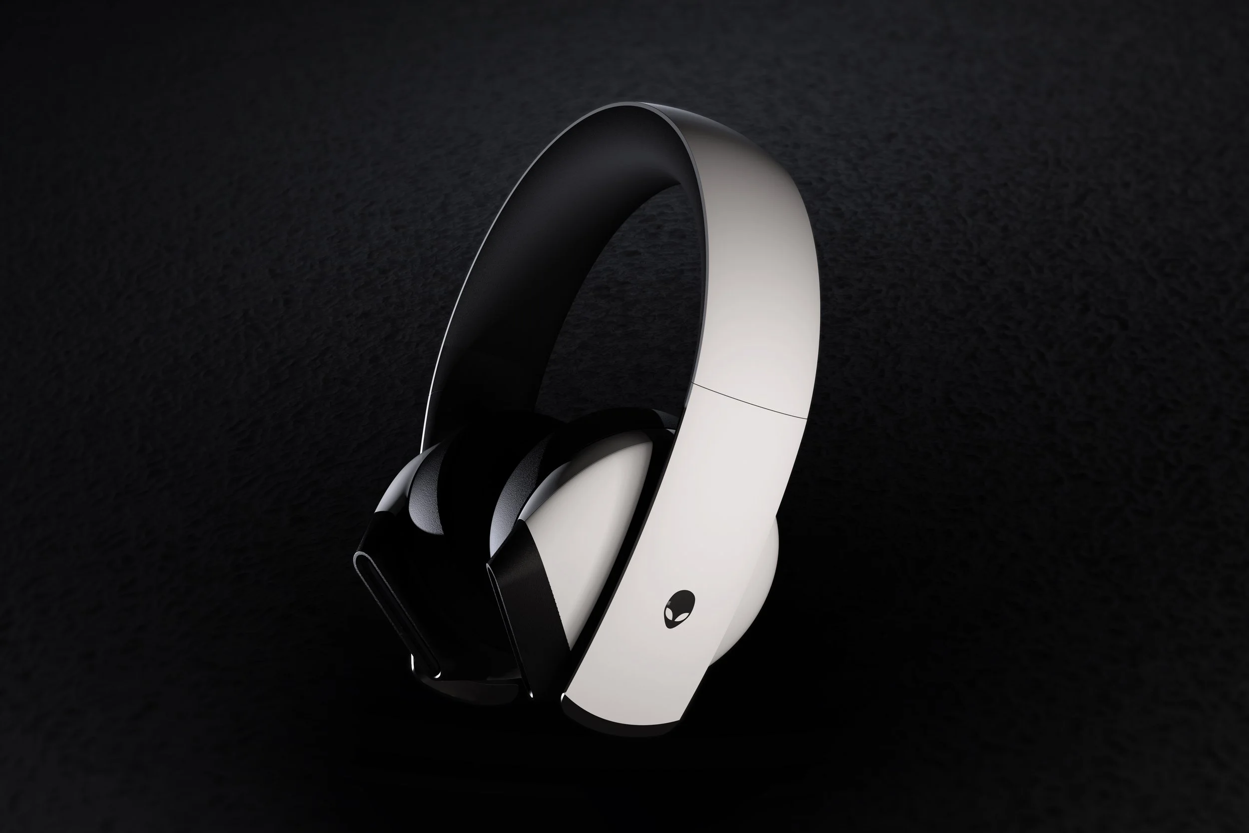 LEGEND_1_Headset_00_2x3.jpg