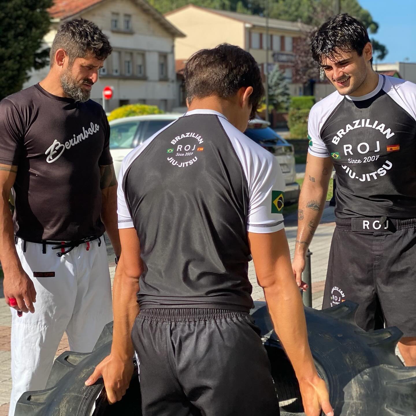 Espec&iacute;fico 
Los Lunes... 
hay que trabajar m&aacute;s, para arrancar la semana con fuerza 
#bjjespecifico #bjjlifestyle #funcionalbjj #jiujitsulifestyle #jiujtsuteens #entrenamiebtofuncional #jiujitsulife #bjjsalinas #jiujitsusalinas #aviles #