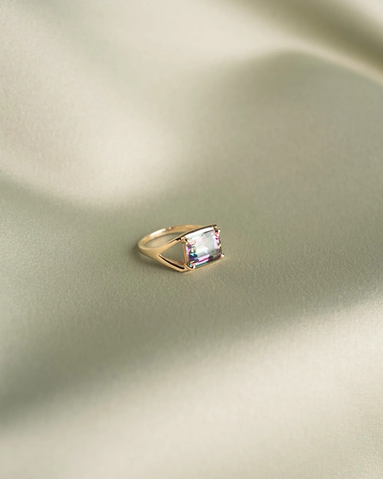 Jessie Coakley Photography_Gem Gossip_July 2026 Drop-34.jpg
