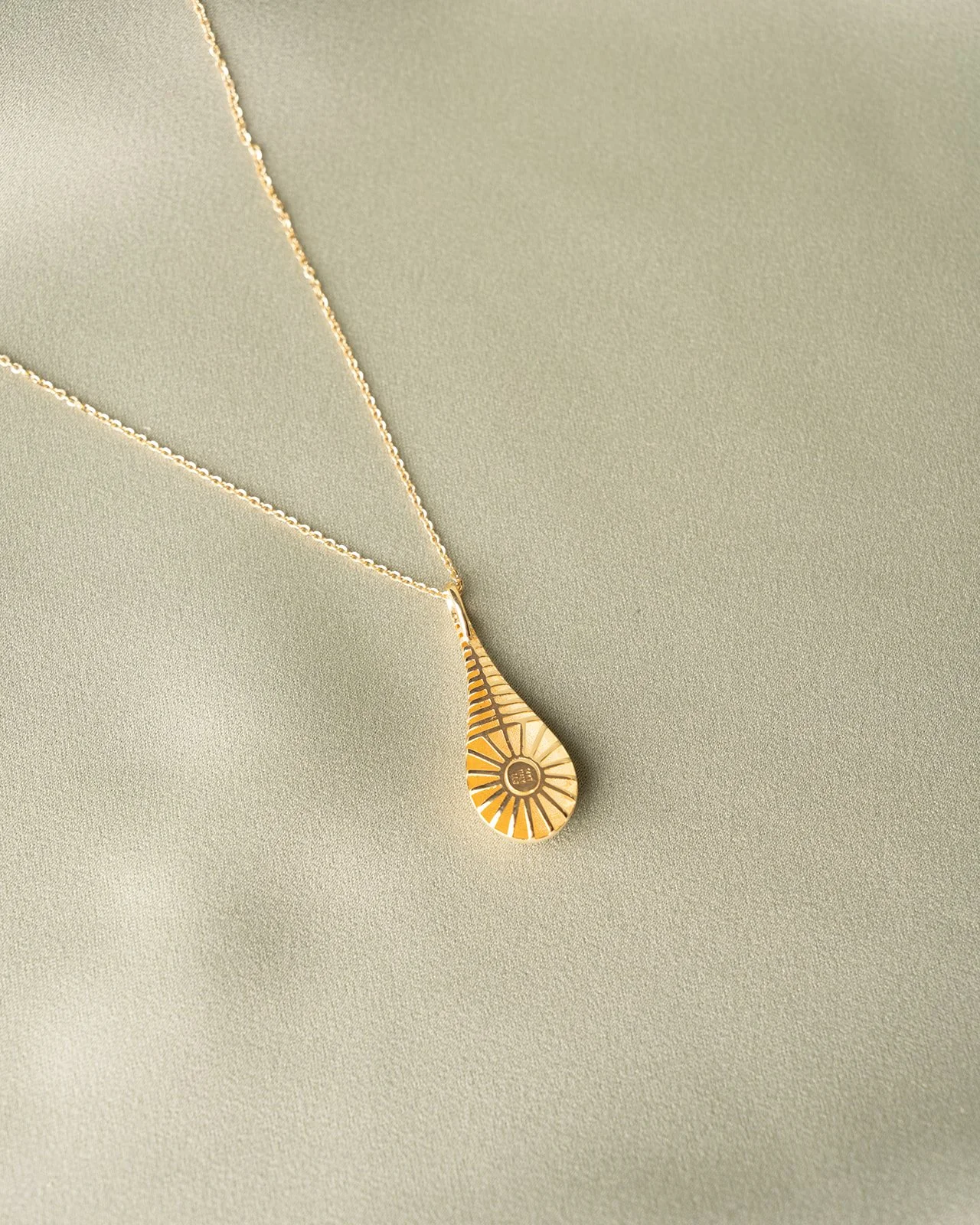 Jessie Coakley Photography_Gem Gossip_July 2026 Drop-58.jpg