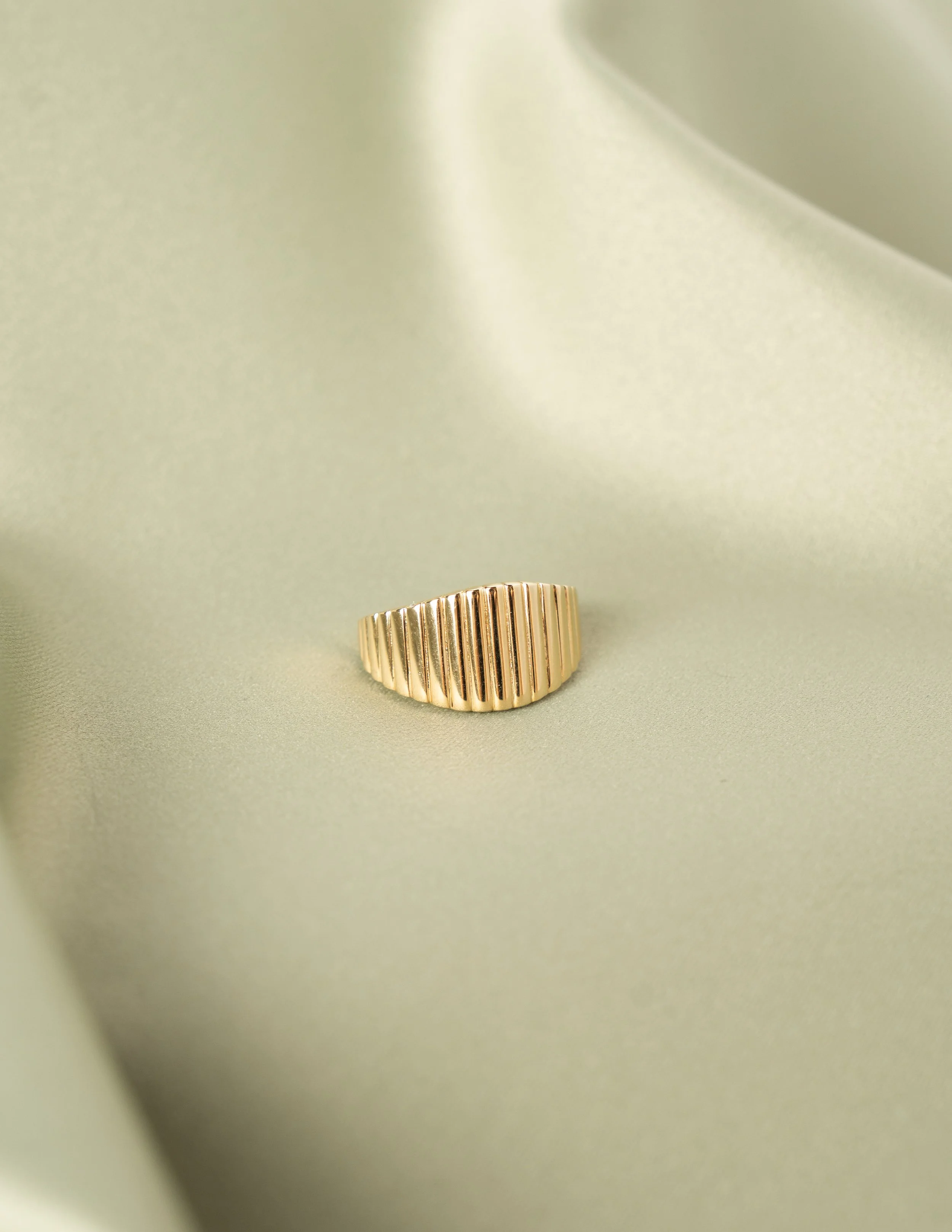 Gold Ribbed Ring