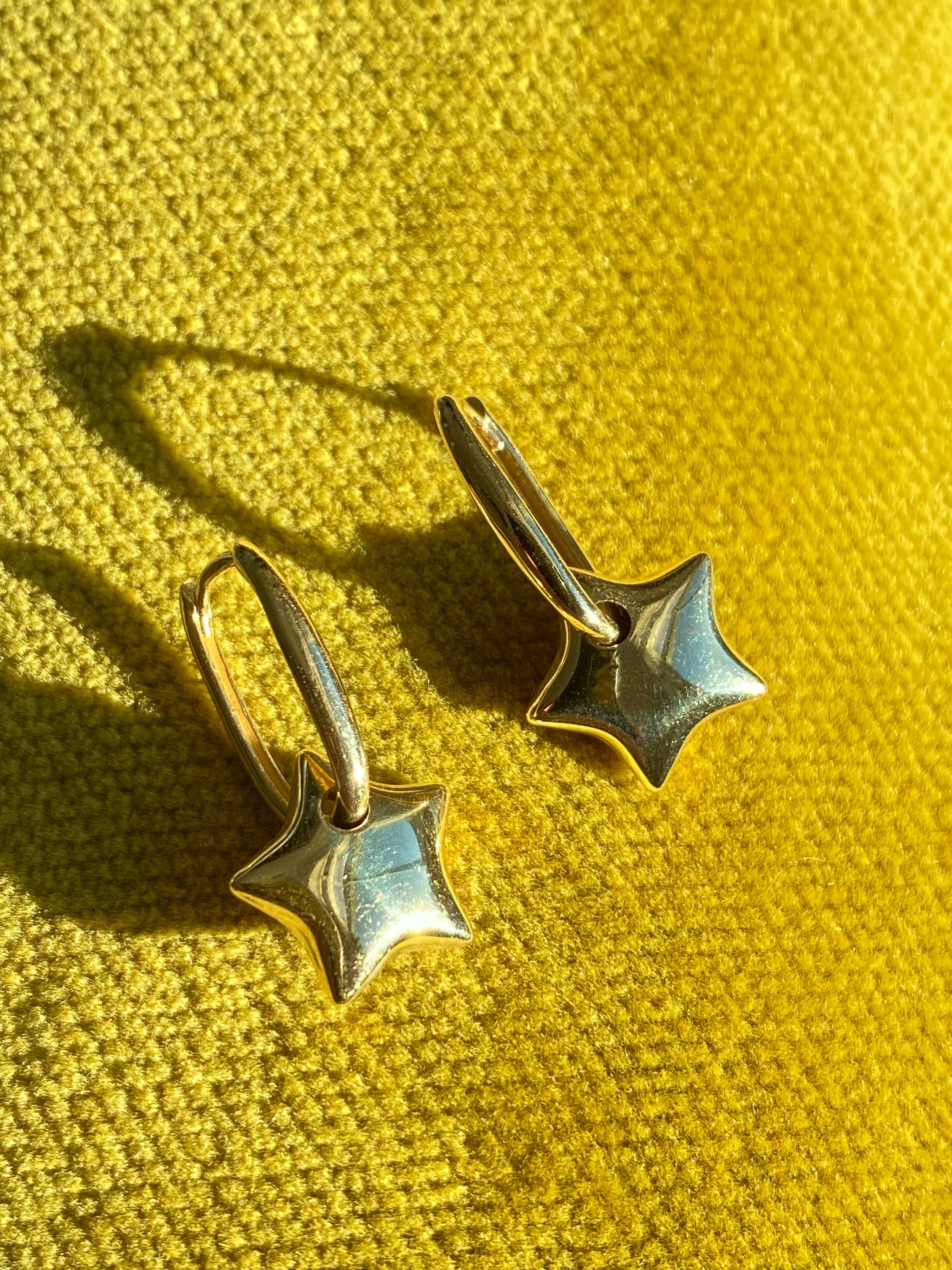 Puffy Star Oval Hoops - Removable Stars
