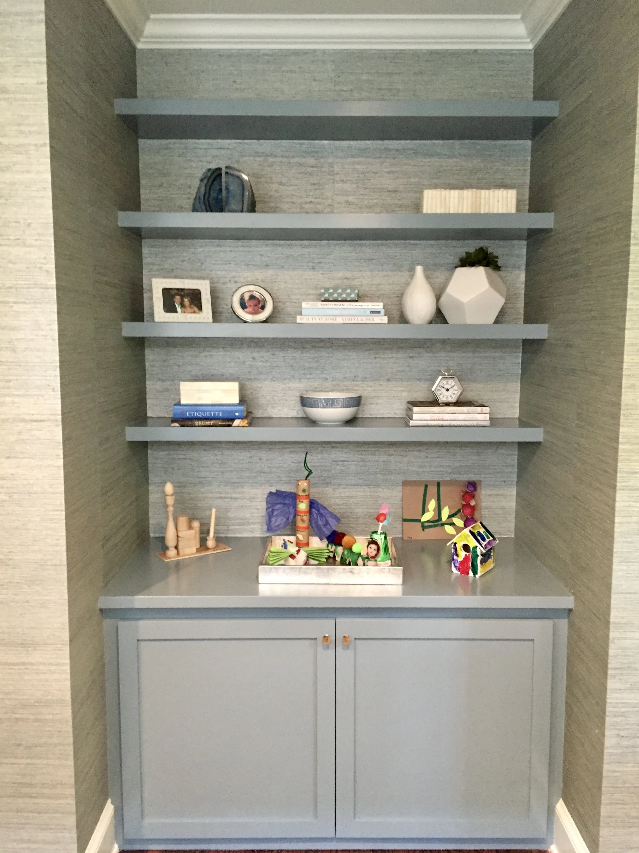 Base cabinet with floating shelving