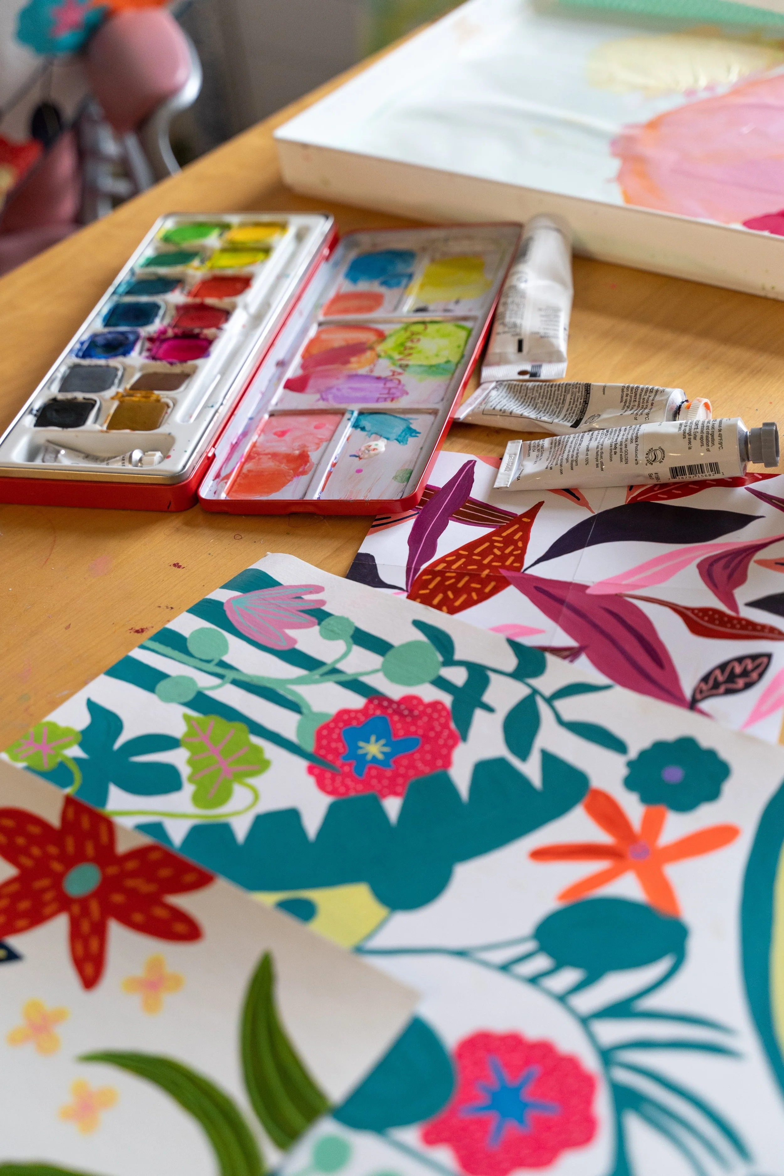 Colourful Surface patterns and fabric designs by print designer Jennie Fynn