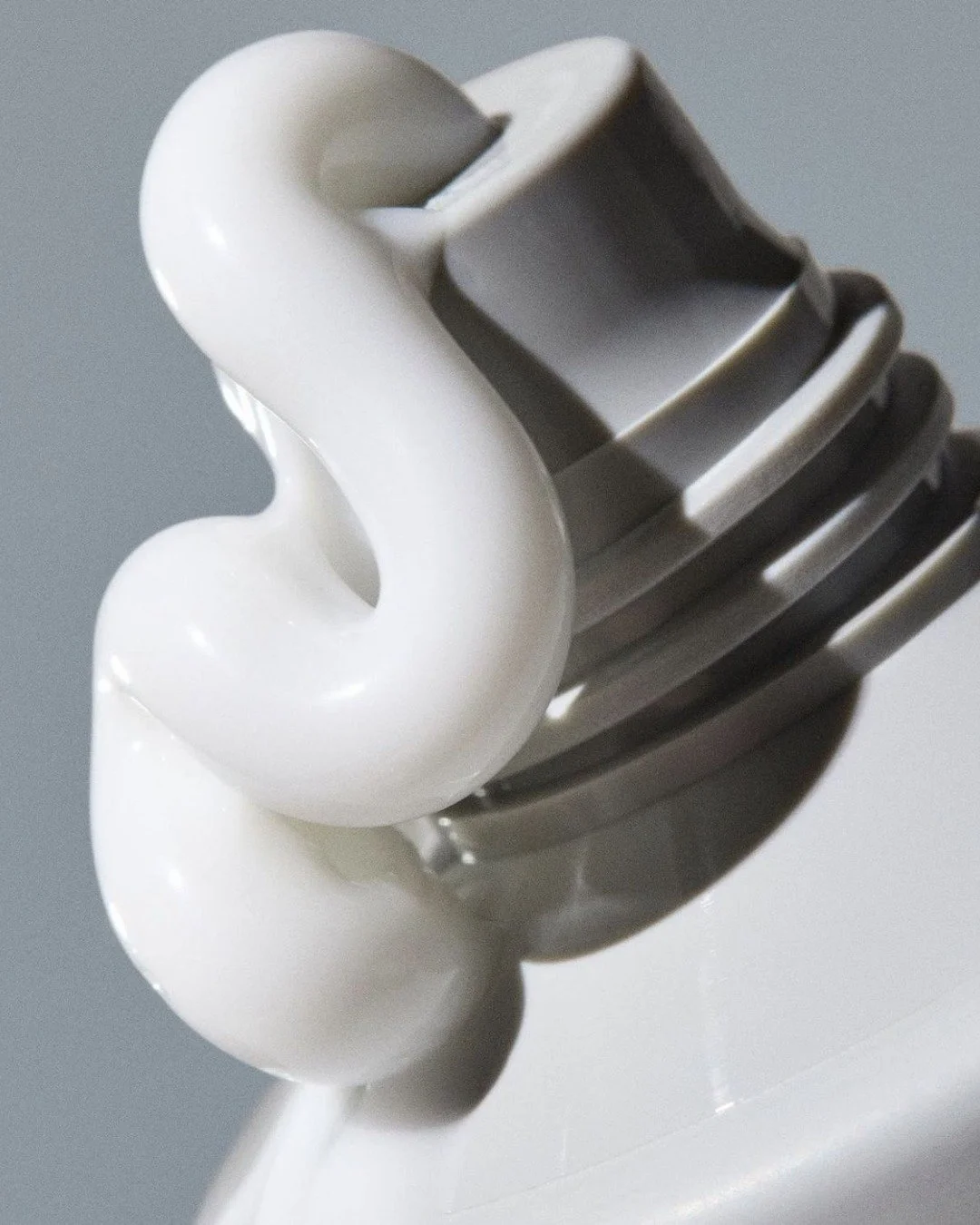 It&rsquo;s usually the first thing you notice &mdash; a smile.

Brighter teeth can instantly elevate your confidence &amp; your presence. That&rsquo;s why we test whitening treatments to see what truly makes a visible difference.

Real people. Real s