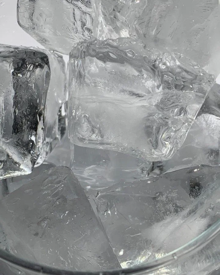 Morning depuff routine ✨

Ice rollers, ice globes, gua sha, the beauty tools everyone reaches for to help reduce puffiness, boost circulation, and leave skin looking more refreshed.

But before products like these become part of your routine, they&rs