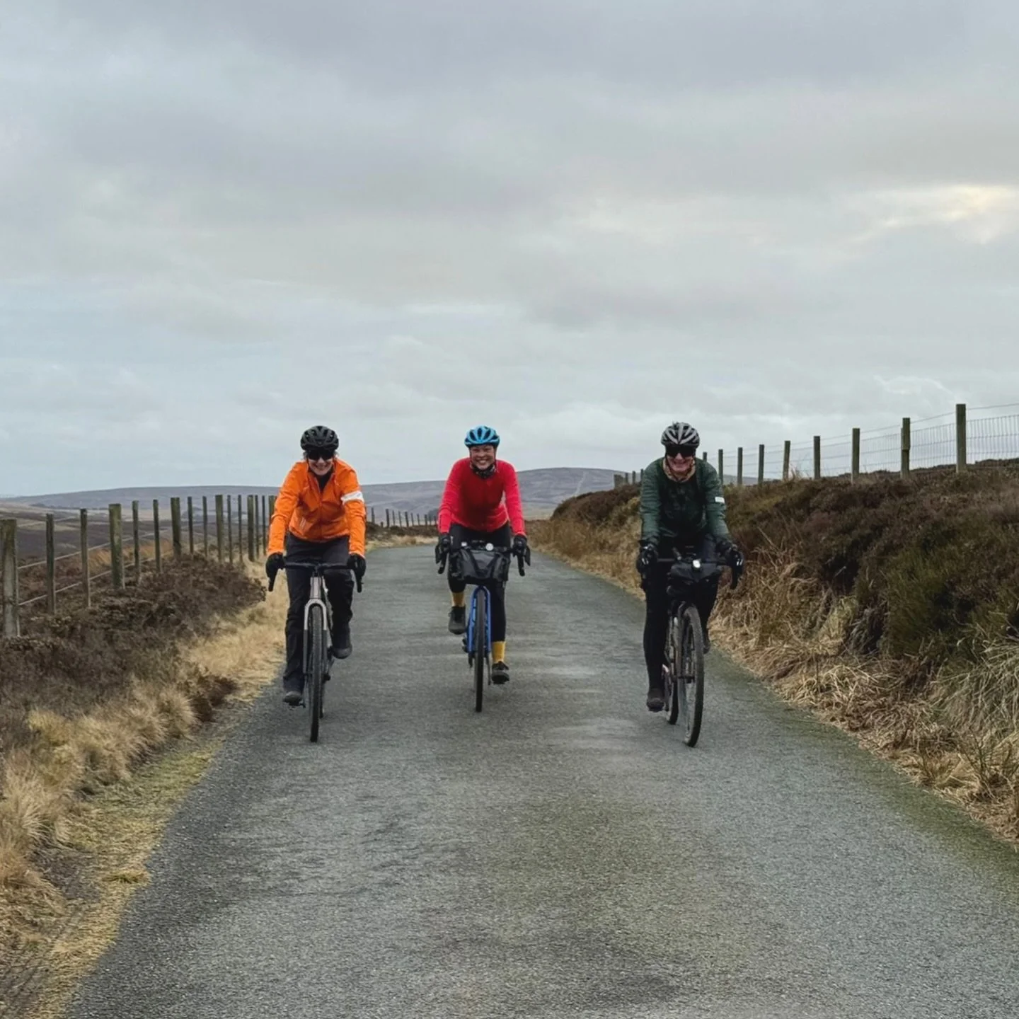 Hills, Turbines, Lochs, Rivers, Mud, spectacular views in awesome company.

#womenwhoride #edinburgh
