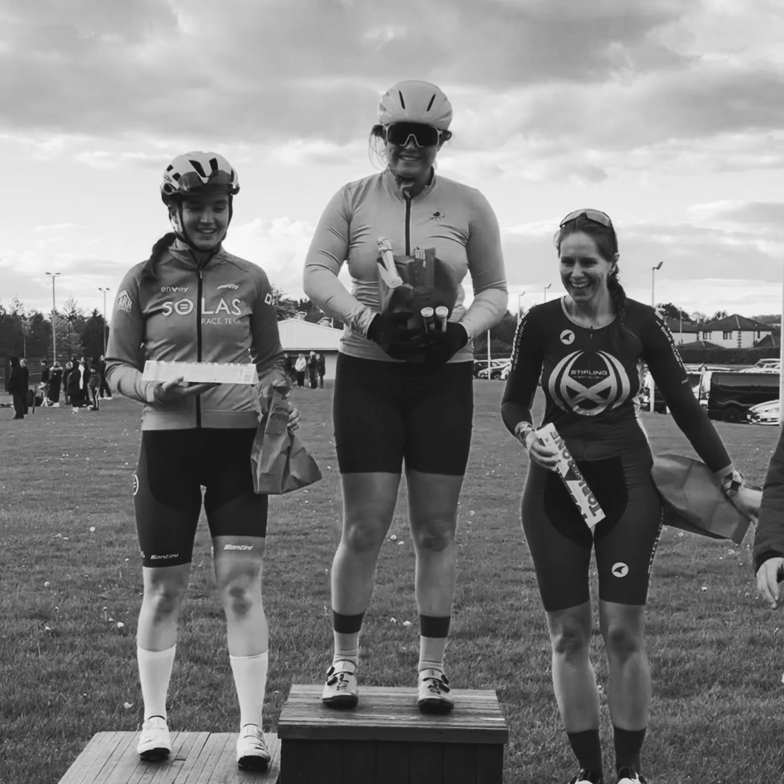 Well done to @jodiebrumhead, @katiexhugs and @hannahmagz for giving it all at tonight&rsquo;s crit race!
Shout out to Jodie for taking 1st place 🥇
