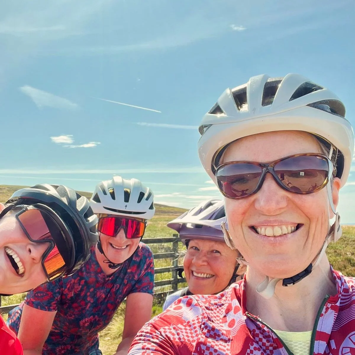Today&rsquo;s Herv&eacute;lo gravel ride turned into a bit of an adventure, but that&rsquo;s the best part of gravel riding! And it looks epic too!

#hervelo #gravelriding #scottishcycling #womenscycling #womenwhoride