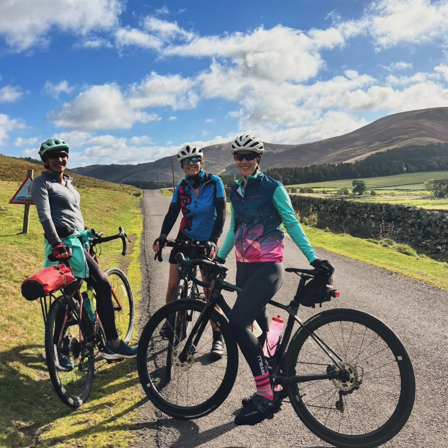 Wind, Hills &amp; Coffee! ☕️💨
Four intrepid Hervelo roadies rolled out today and were rewarded with a glorious tailwind east towards the caf&eacute; stop &mdash; always the perfect excuse to get the miles in! 😎

After a refuel we turned for home&he