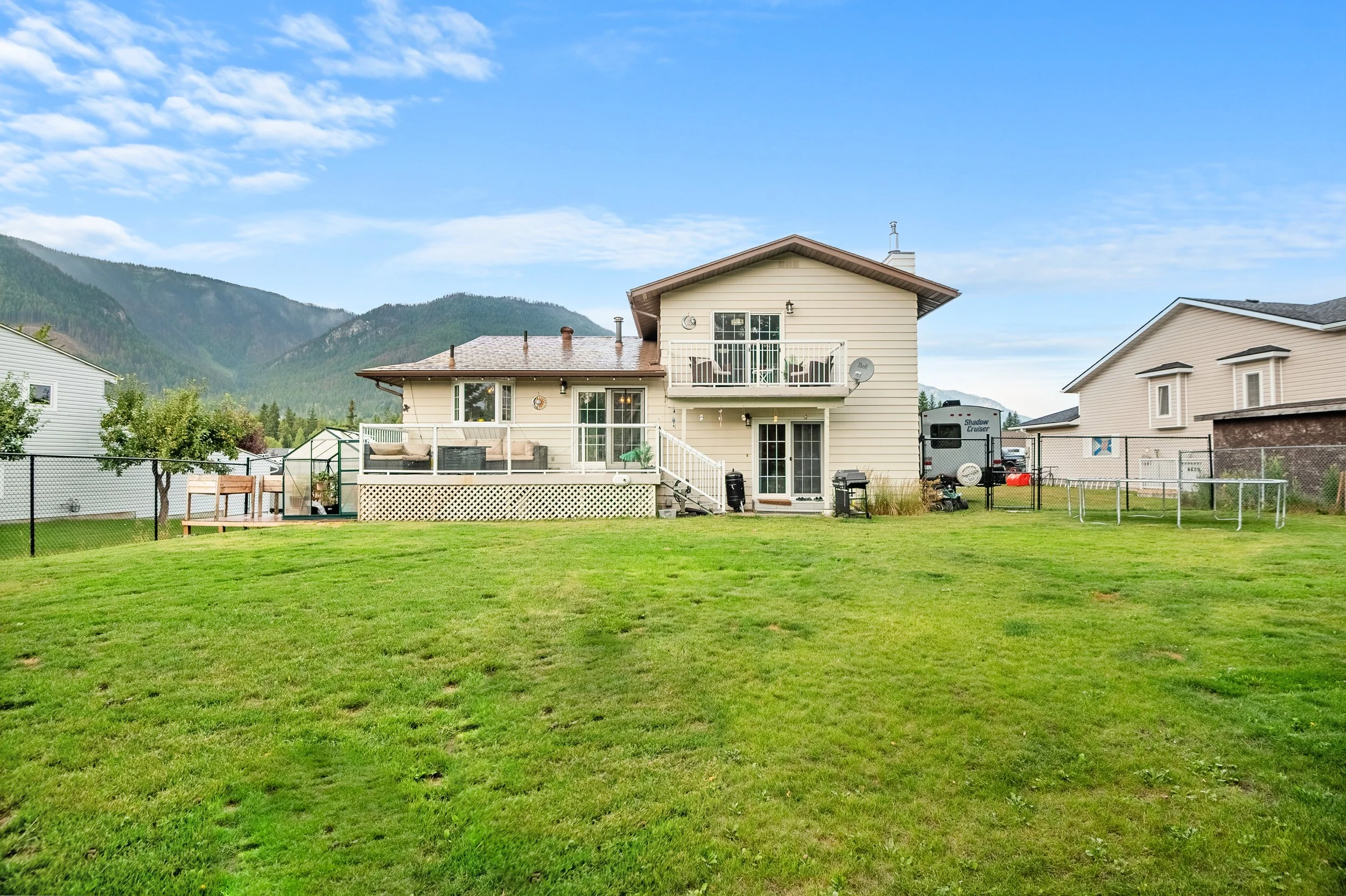 08.12.2023 - Mariah Runions - 1257 Valley View Dr Sparwood-36.jpg