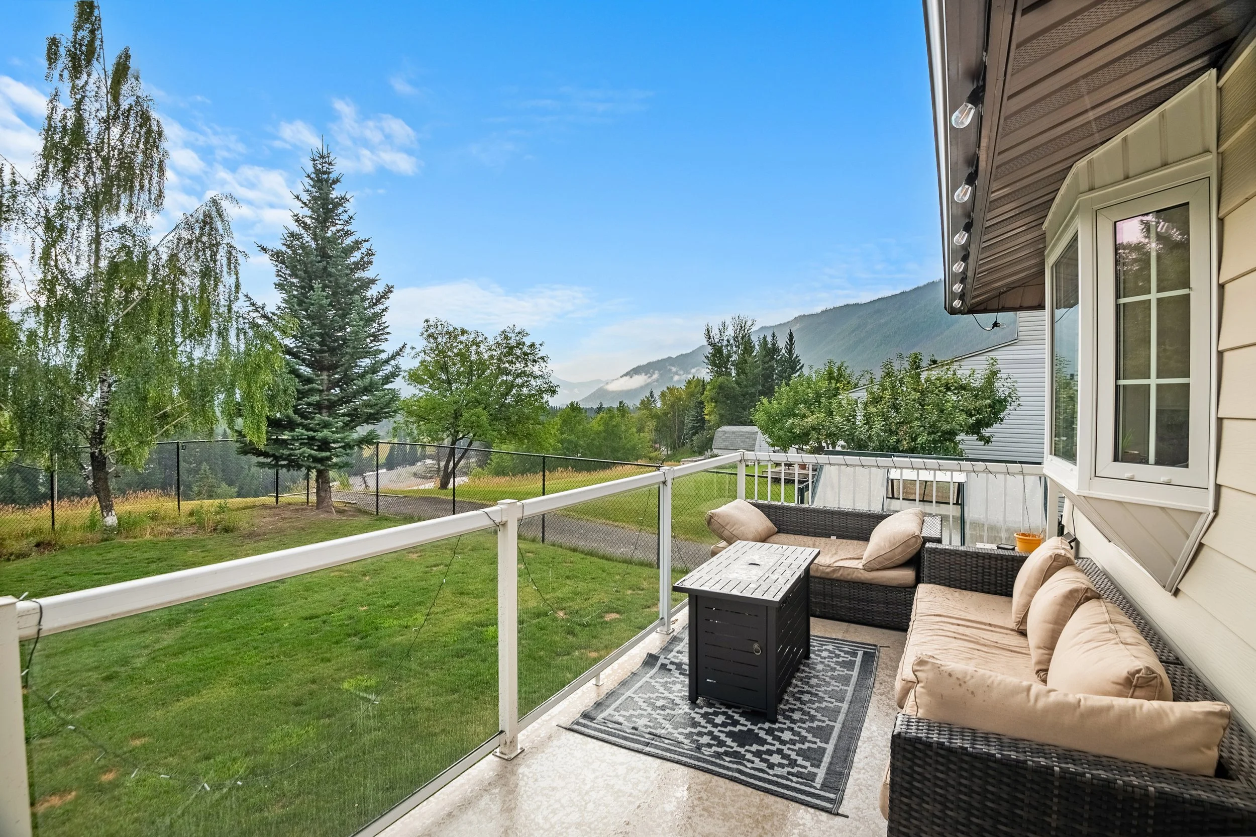 08.12.2023 - Mariah Runions - 1257 Valley View Dr Sparwood-41.jpg