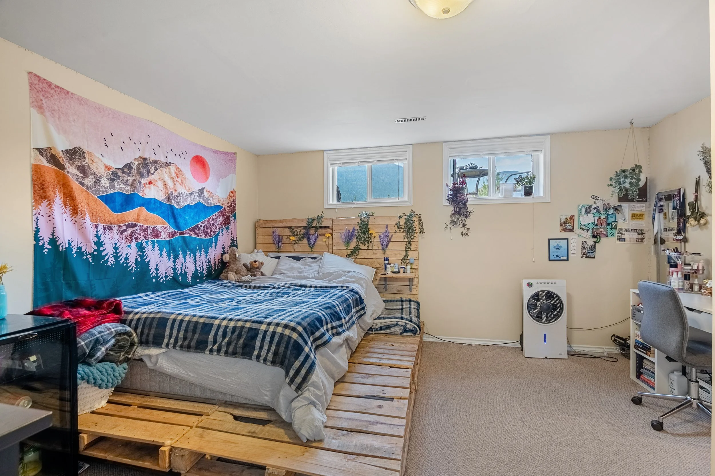 08.12.2023 - Mariah Runions - 1257 Valley View Dr Sparwood-32.jpg