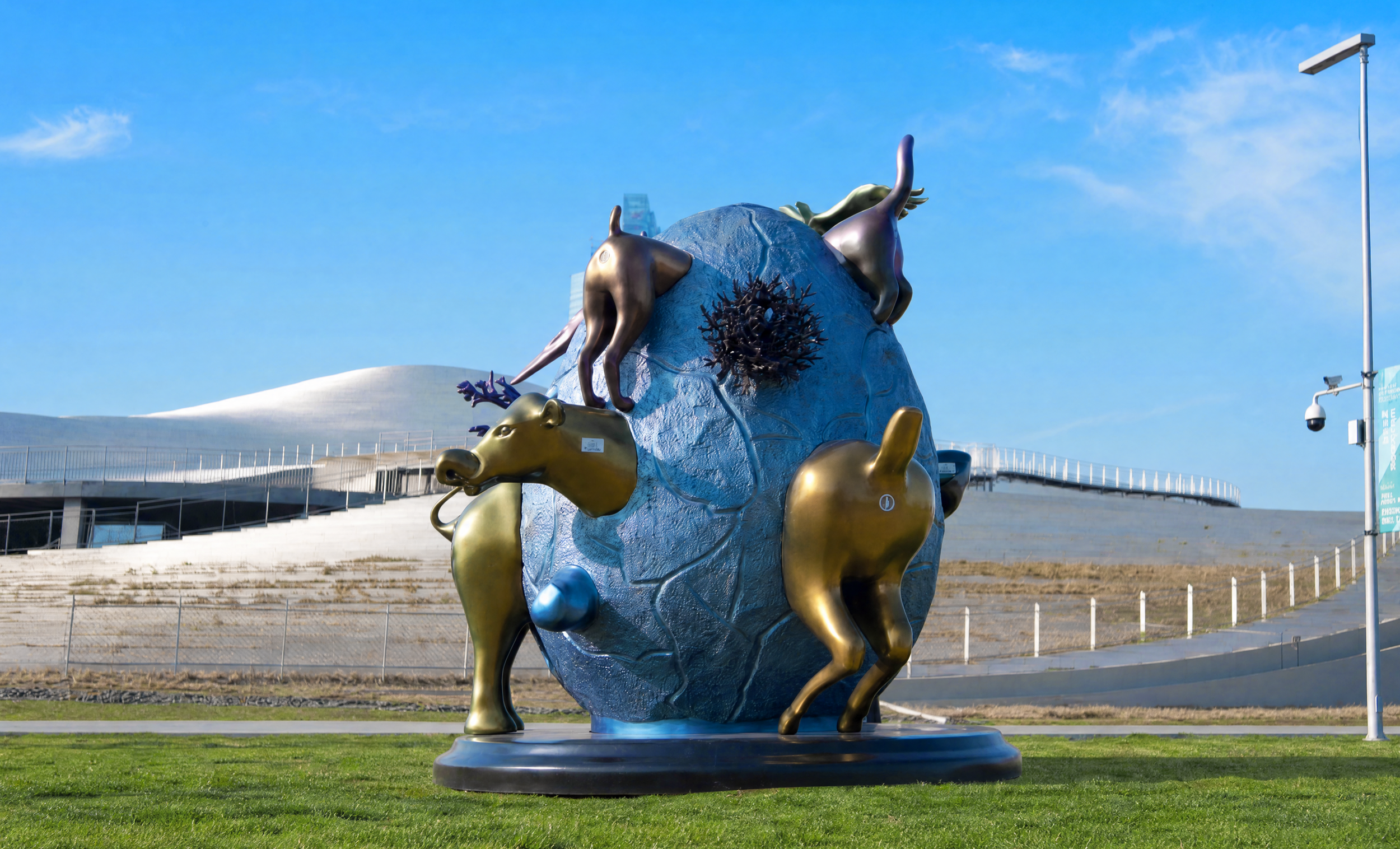   Birth , 2022, interactive installation, fiberglass, steel frame, nylon, bubble liquid tanks, millimeter-wave radar sensors, 220.9 × 216 × 125 inches 