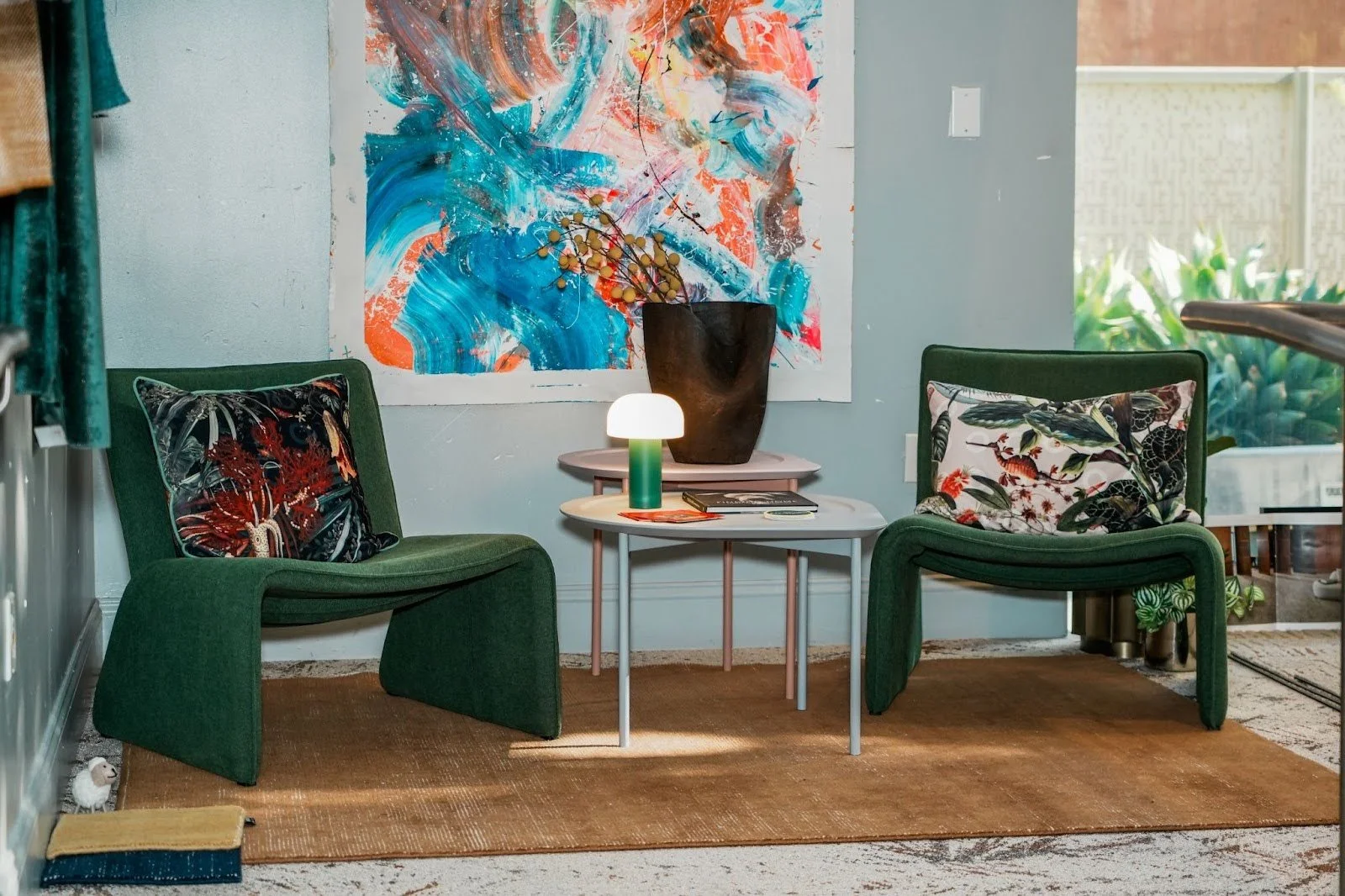 Naughtone | Fin chair with Hightower posie side tables