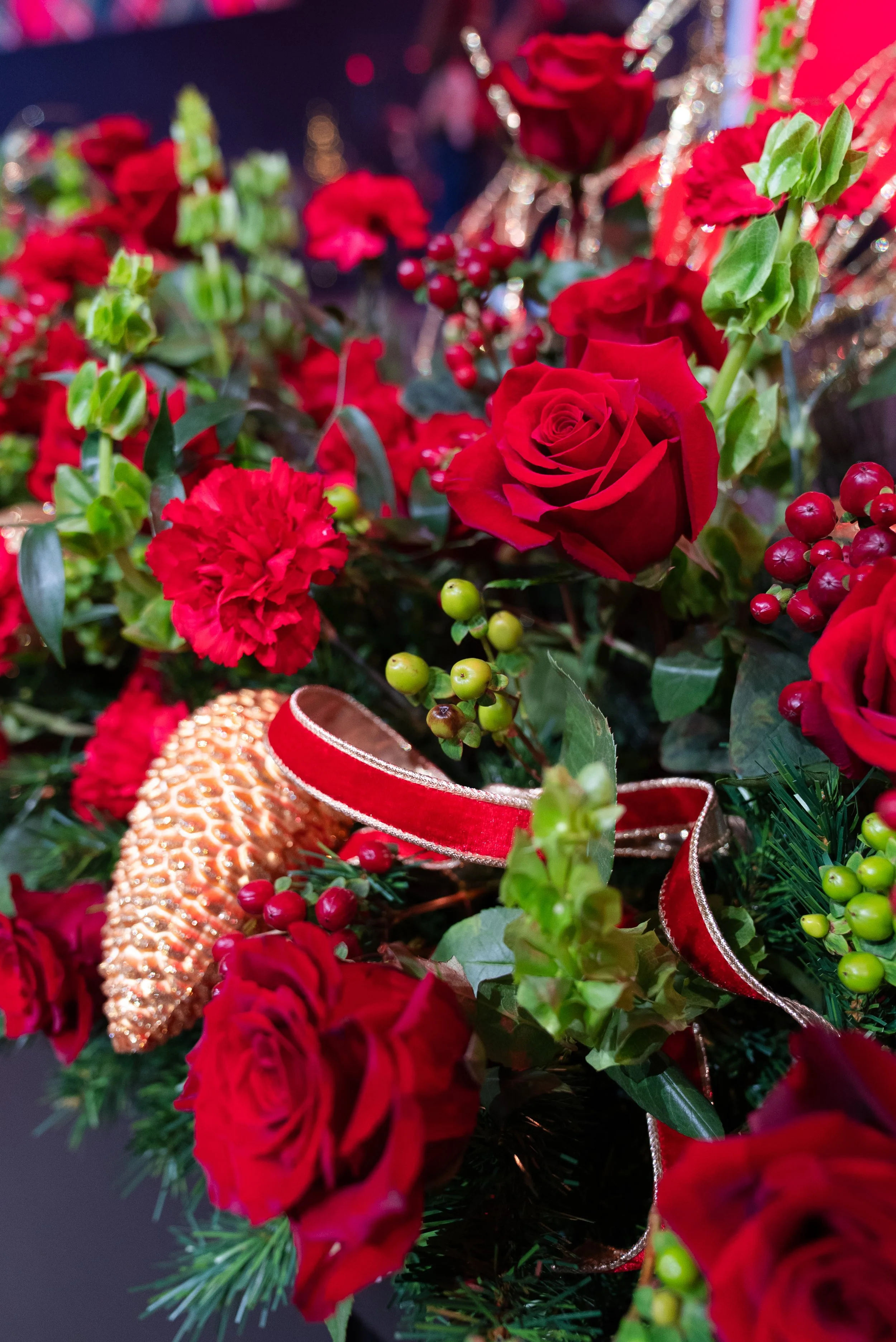 christmas-eve-flower-decor_55004013009_o.jpg