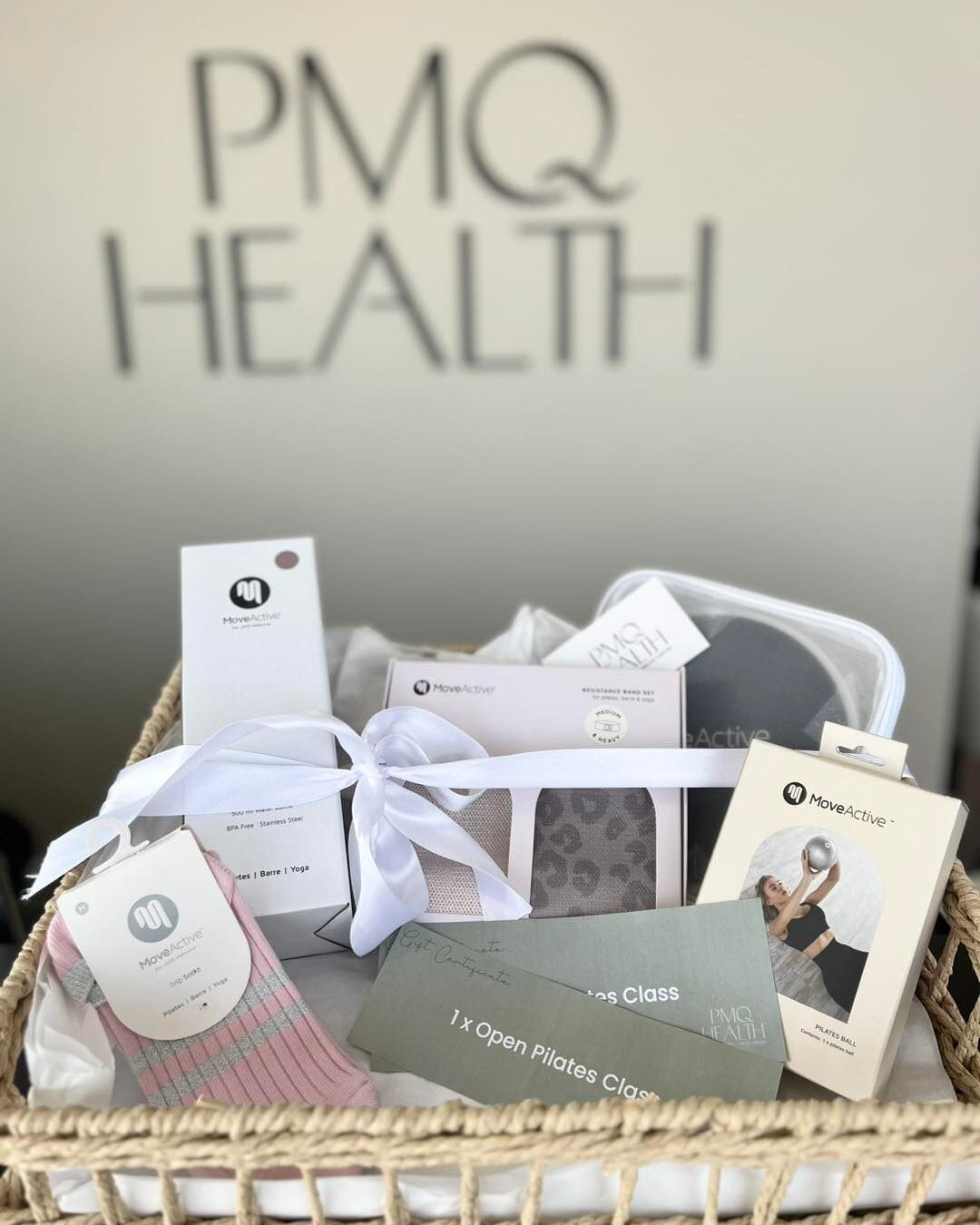 MOTHERS DAY GIVEAWAY ✨

To celebrate this special day, we're giving away a set of pilates items that will help you stay active and healthy. Whether you're a Pilates pro or a beginner, these items will be a great addition to your routine.

To enter th