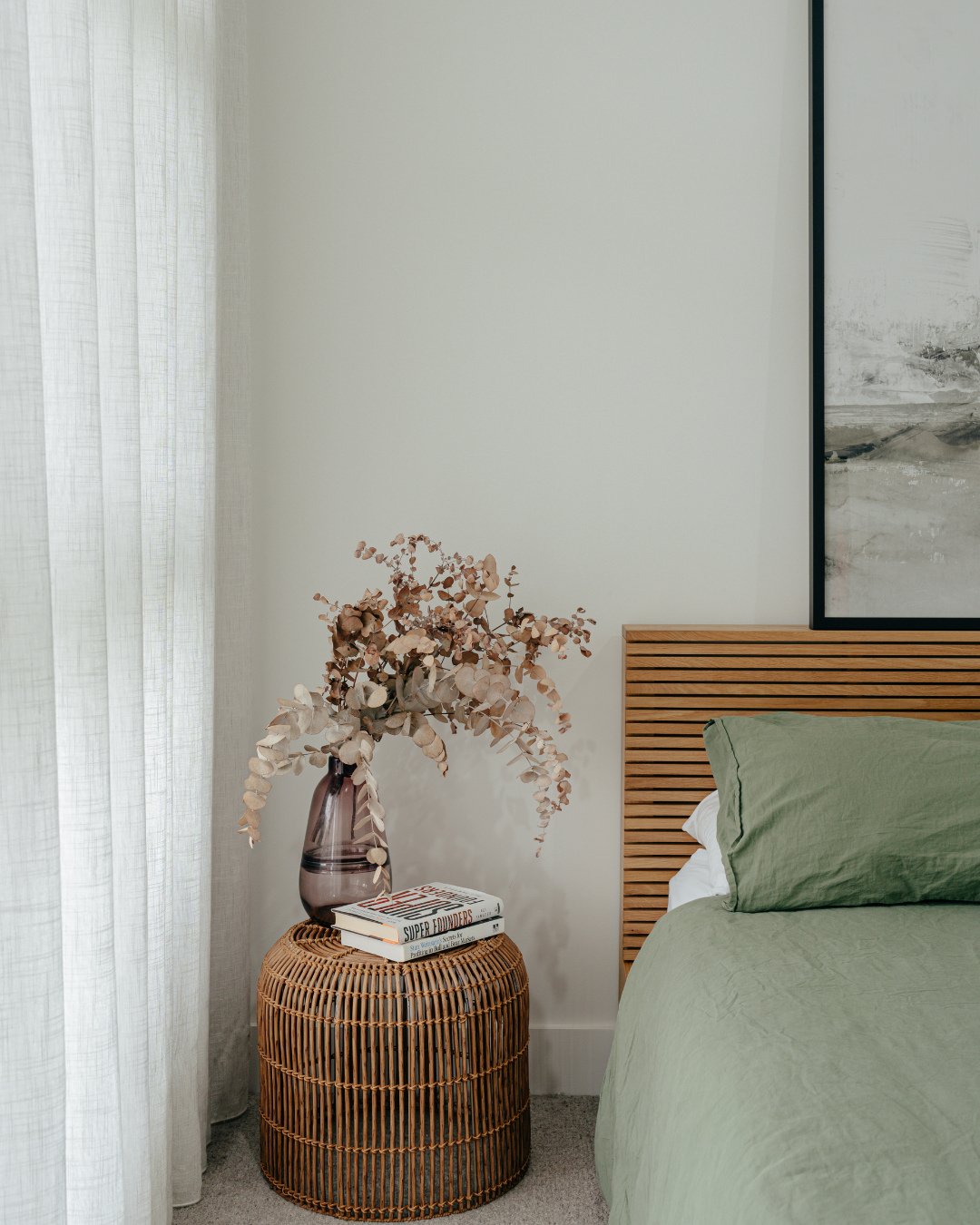 A cosy retreat for your guests!!⁠
⁠
This guest bedroom and ensuite is perfect for hosting - with the soft hues of the bedroom combined with the gorgeous stone tiling in the bathroom, these spaces are any homeowner's dream!⁠
⁠
Why not start the proces