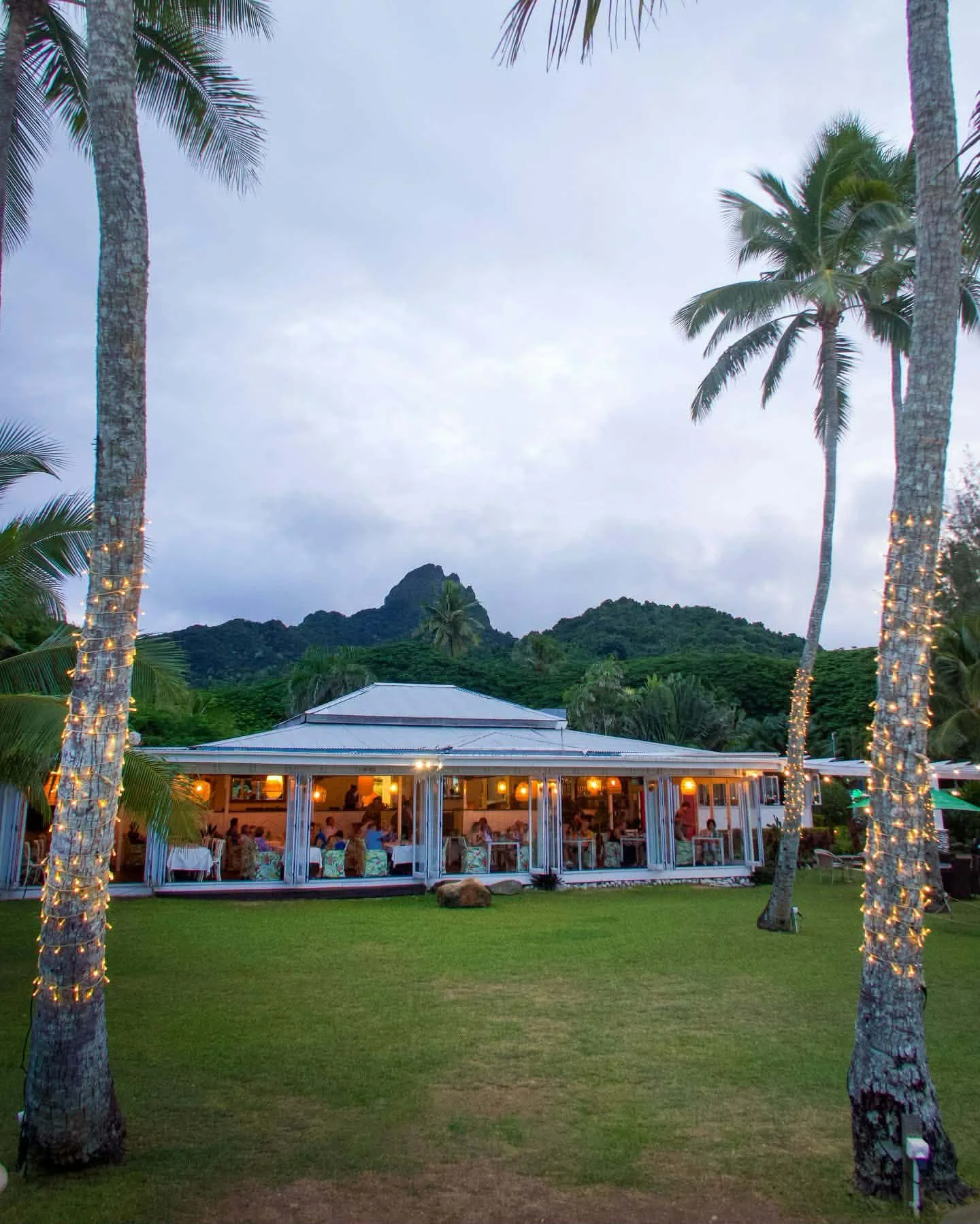 Elegant wedding reception at Tamarind House Restaurant in Rarotonga, Cook Islands.